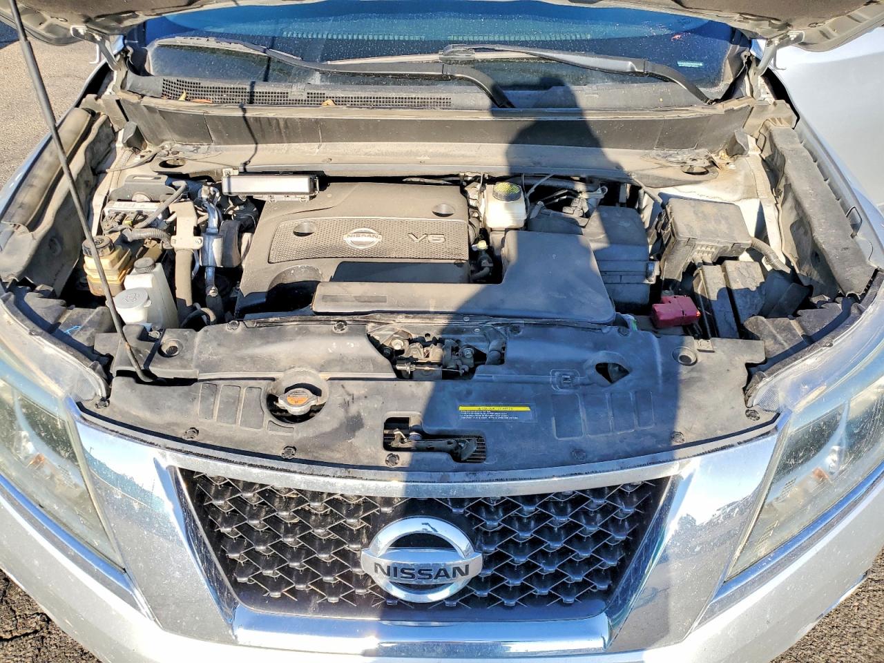 2015 Nissan Pathfinder Sl Silver vin: 5N1AR2MM8FC686407