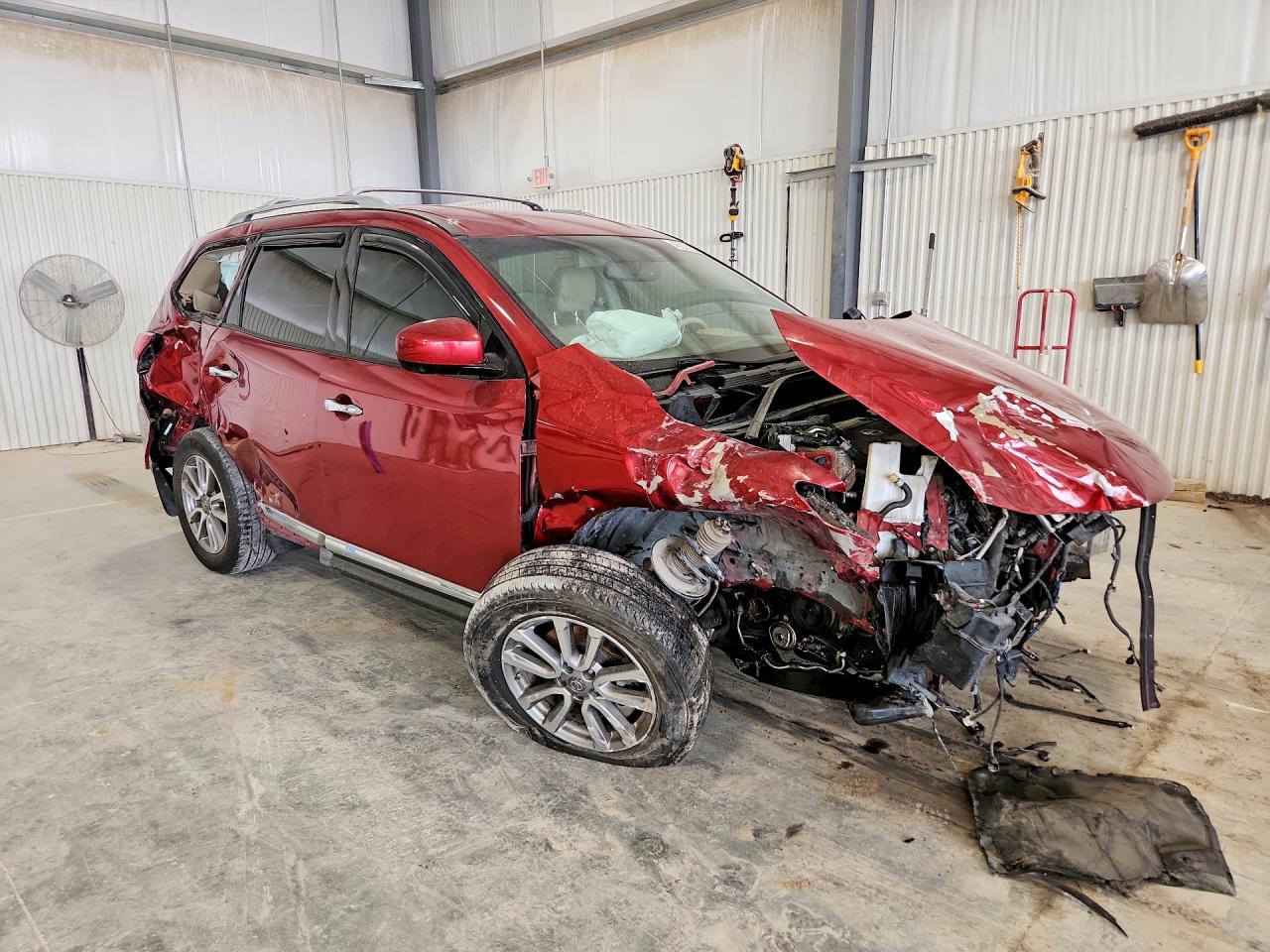 2015 Nissan Pathfinder Sl Red vin: 5N1AR2MM8FC697102