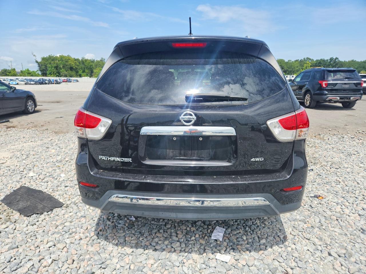 2015 Nissan Pathfinder S Black vin: 5N1AR2MM8FC703710