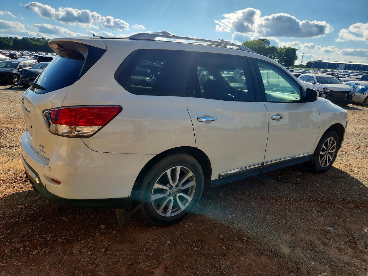 2013 Nissan Pathfinder S White vin: 5N1AR2MM9DC603161