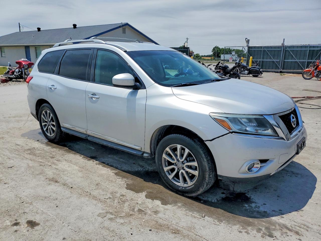 2013 Nissan Pathfinder S Silver vin: 5N1AR2MM9DC603421