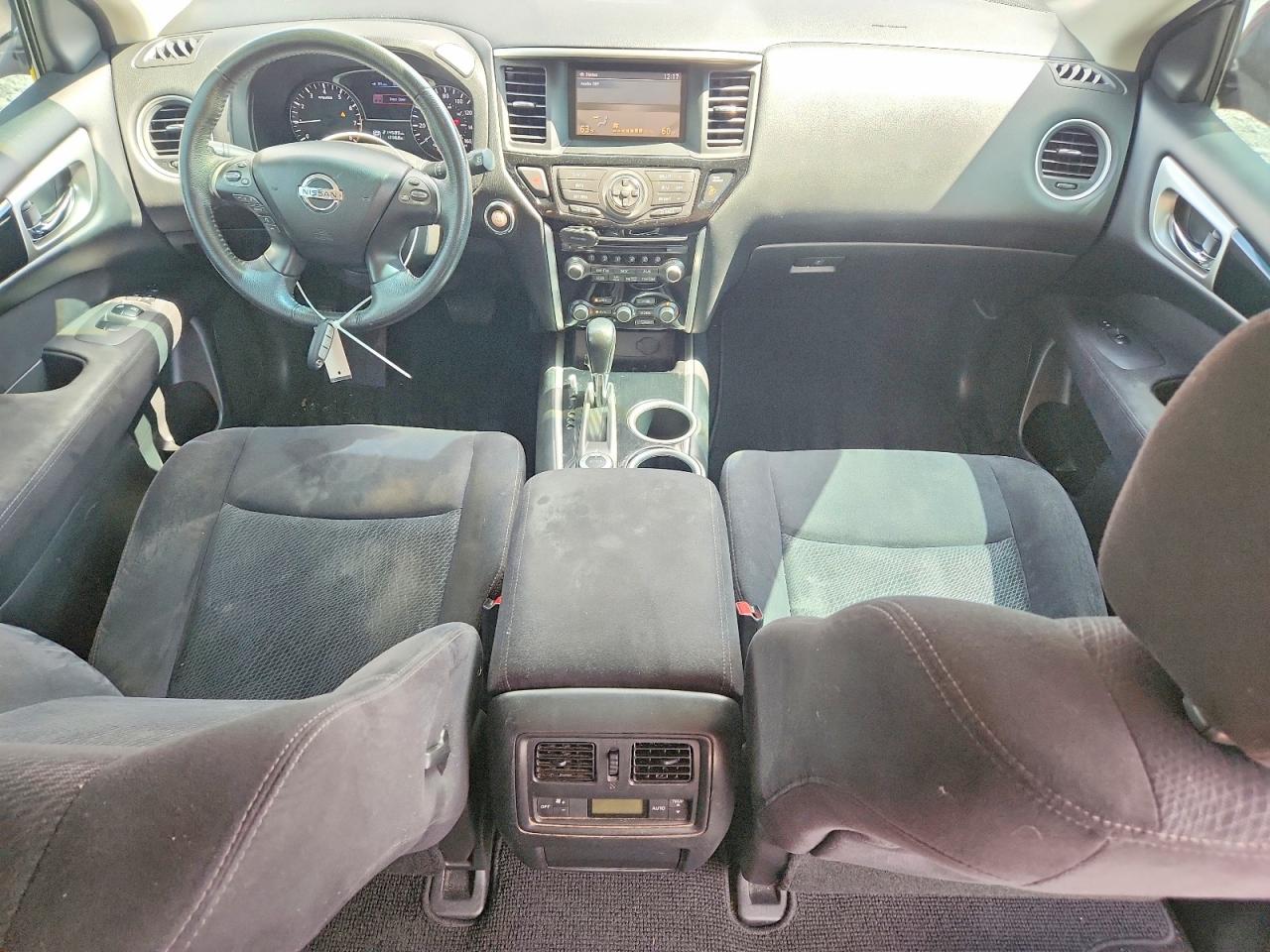 2013 Nissan Pathfinder S Red vin: 5N1AR2MM9DC613527