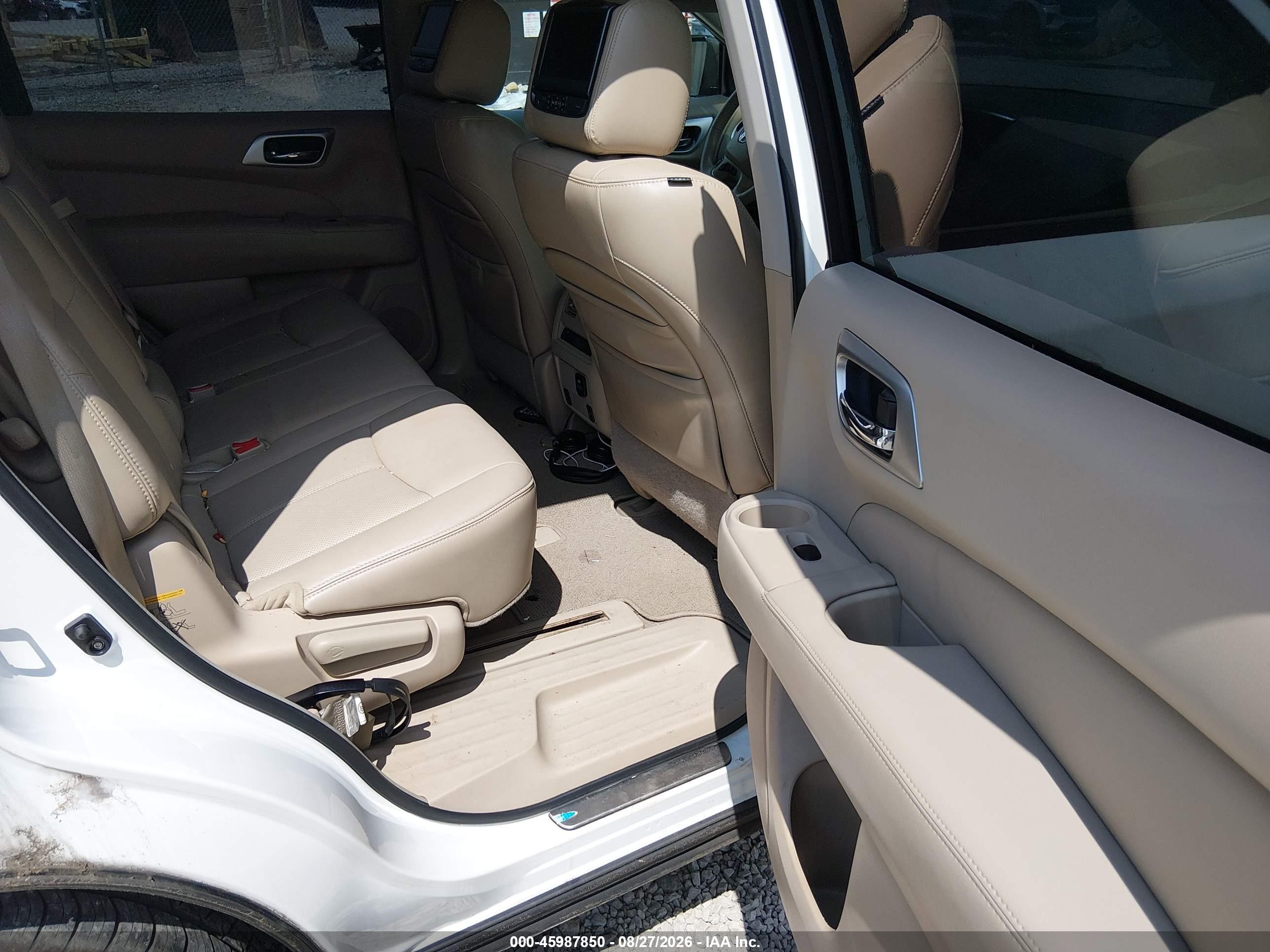 2013 Nissan Pathfinder Platinum White vin: 5N1AR2MM9DC629548