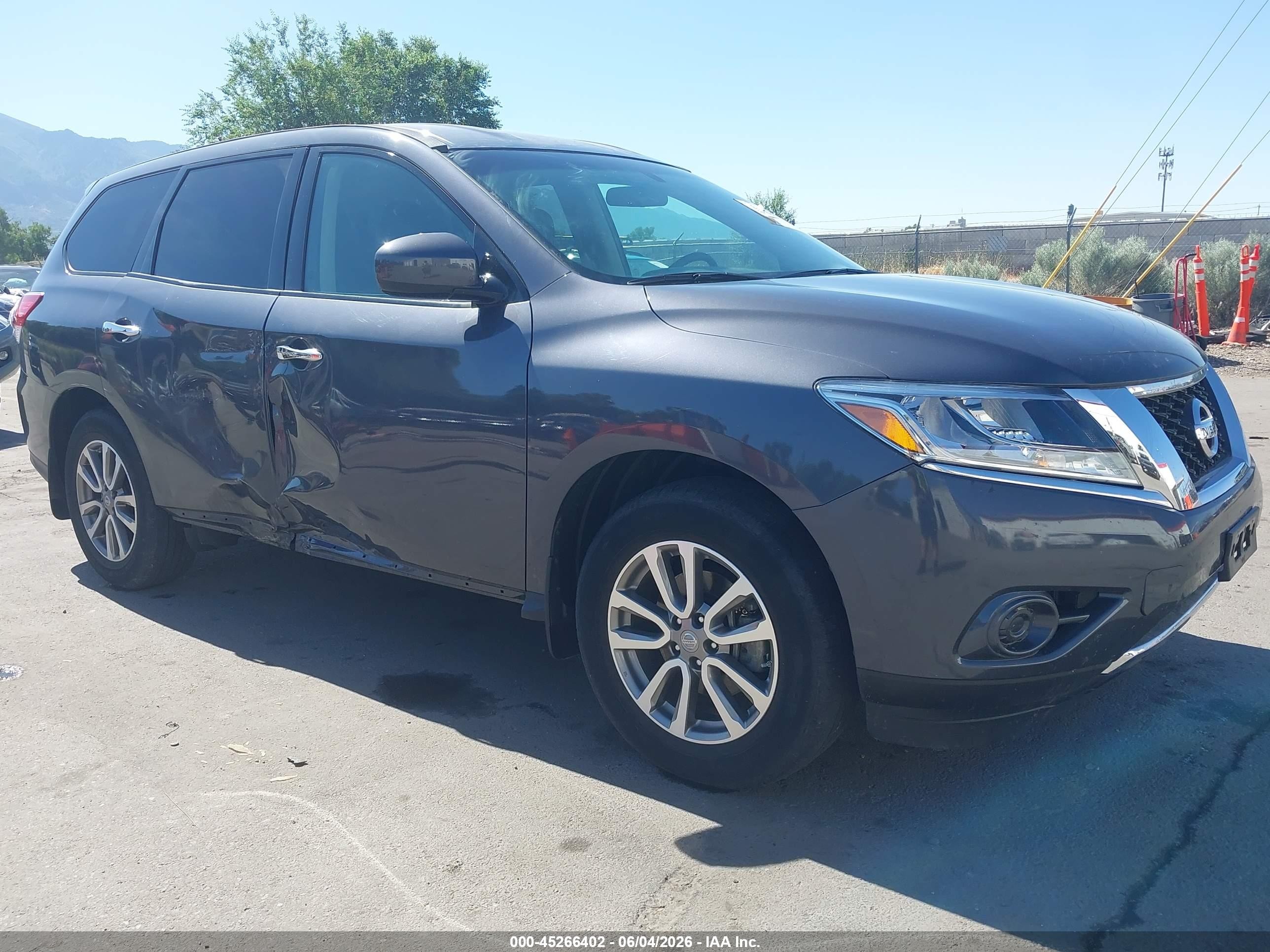 2013 Nissan Pathfinder S Gray vin: 5N1AR2MM9DC633051