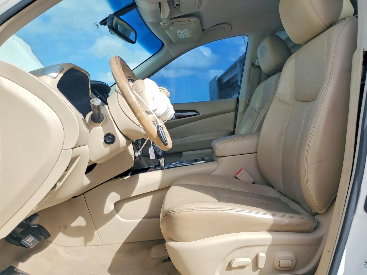 2013 Nissan Pathfinder S White vin: 5N1AR2MM9DC641361