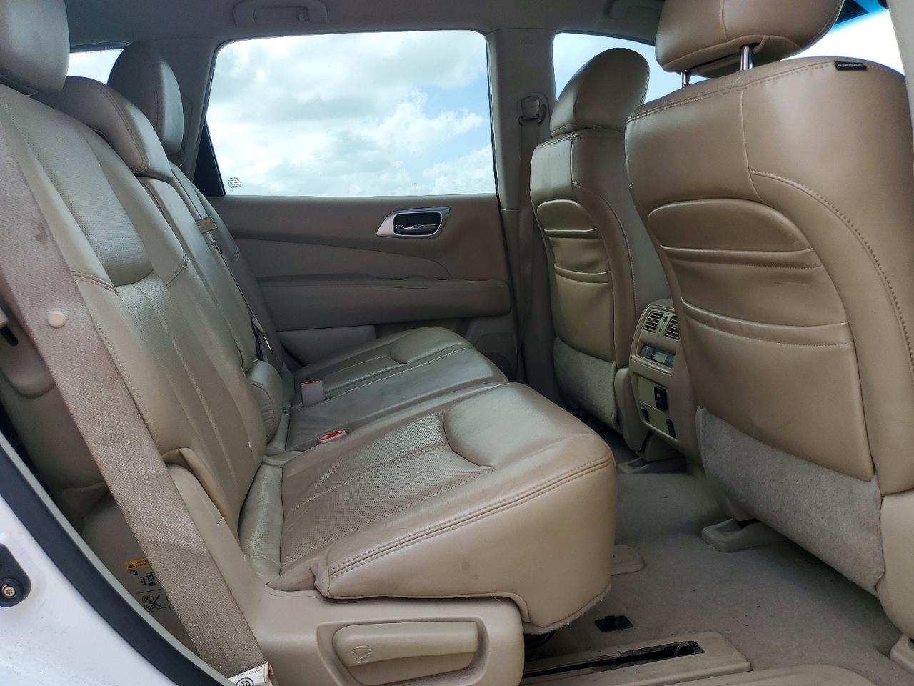2013 Nissan Pathfinder S White vin: 5N1AR2MM9DC641361