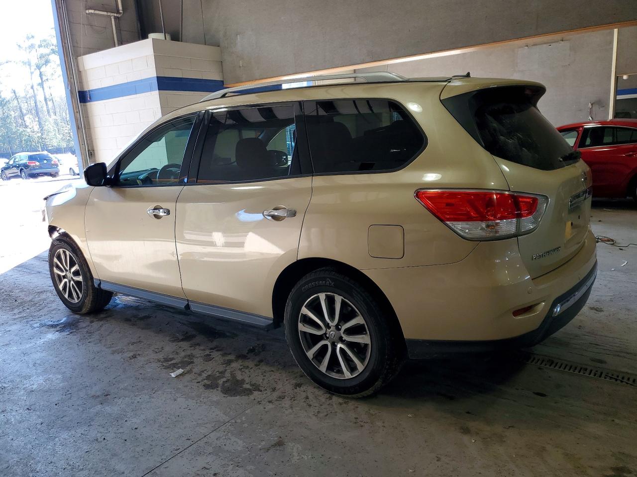 2013 Nissan Pathfinder S Gold vin: 5N1AR2MM9DC667345