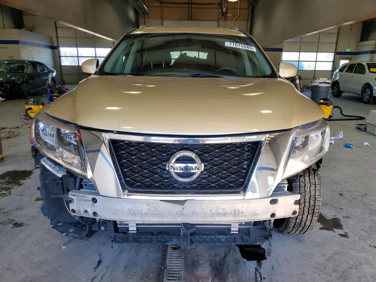 2013 Nissan Pathfinder S Gold vin: 5N1AR2MM9DC667345
