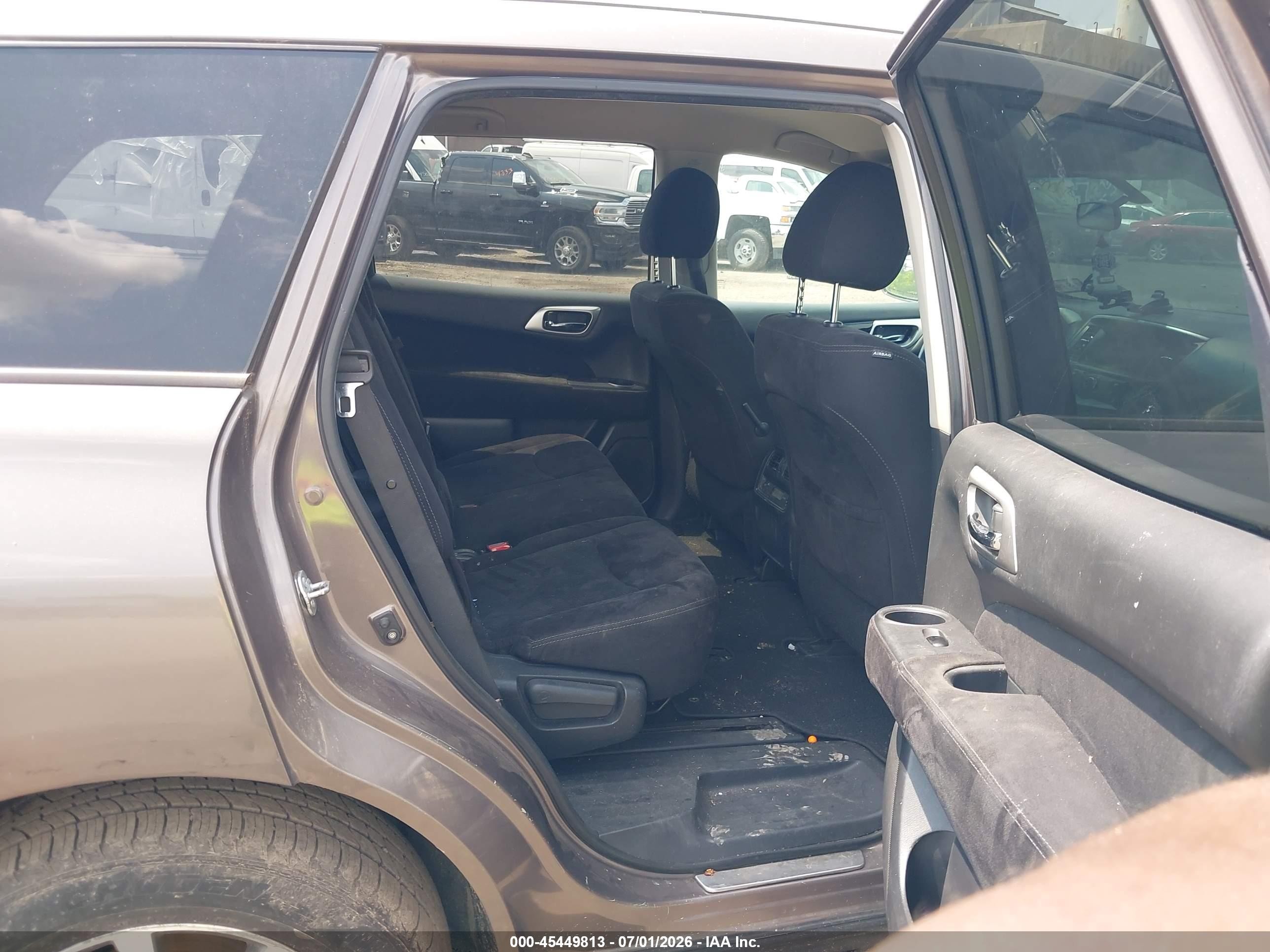 2014 Nissan Pathfinder S Brown vin: 5N1AR2MM9EC615201