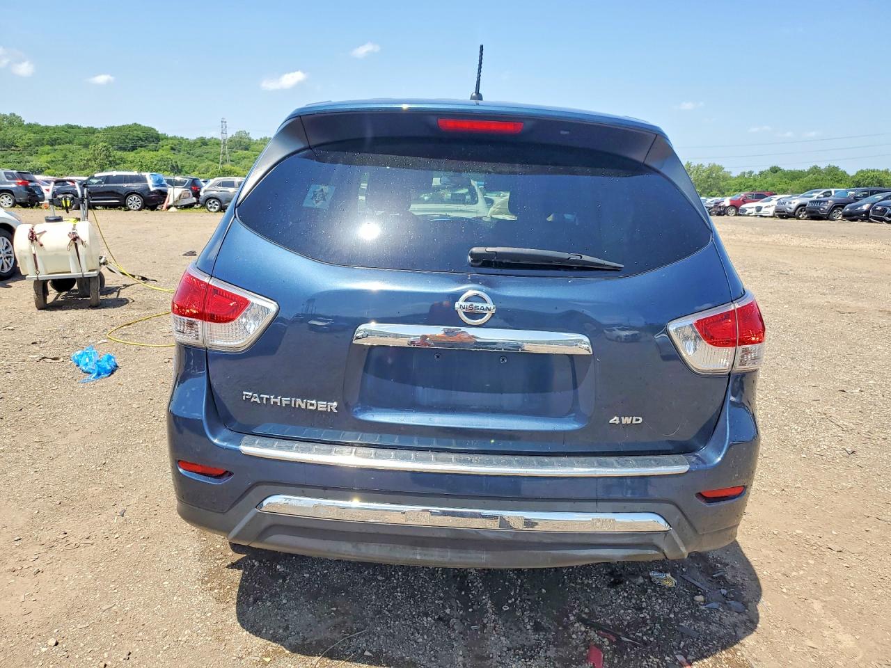 2014 Nissan Pathfinder S Blue vin: 5N1AR2MM9EC636484