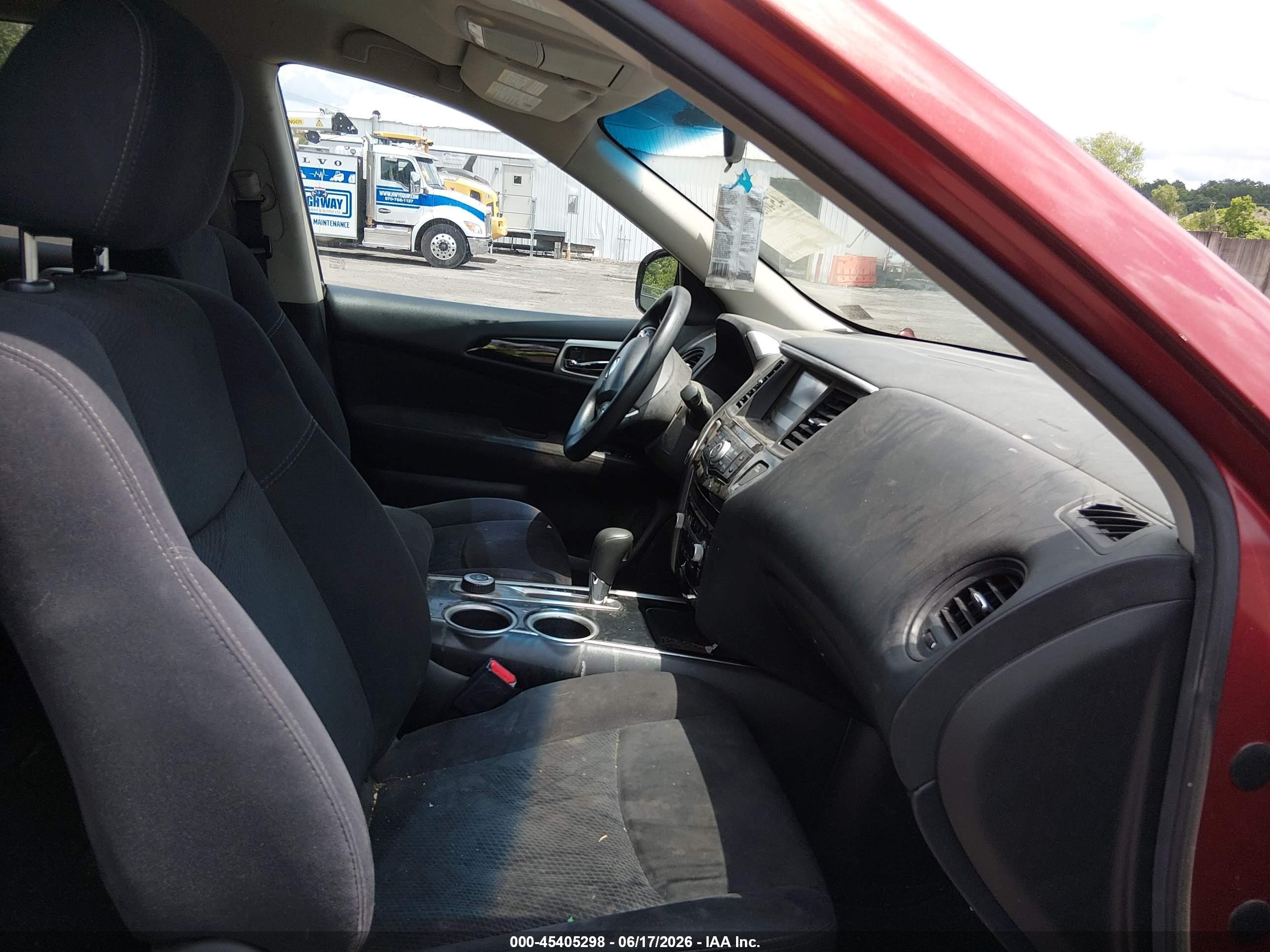 2014 Nissan Pathfinder S Красный vin: 5N1AR2MM9EC650062