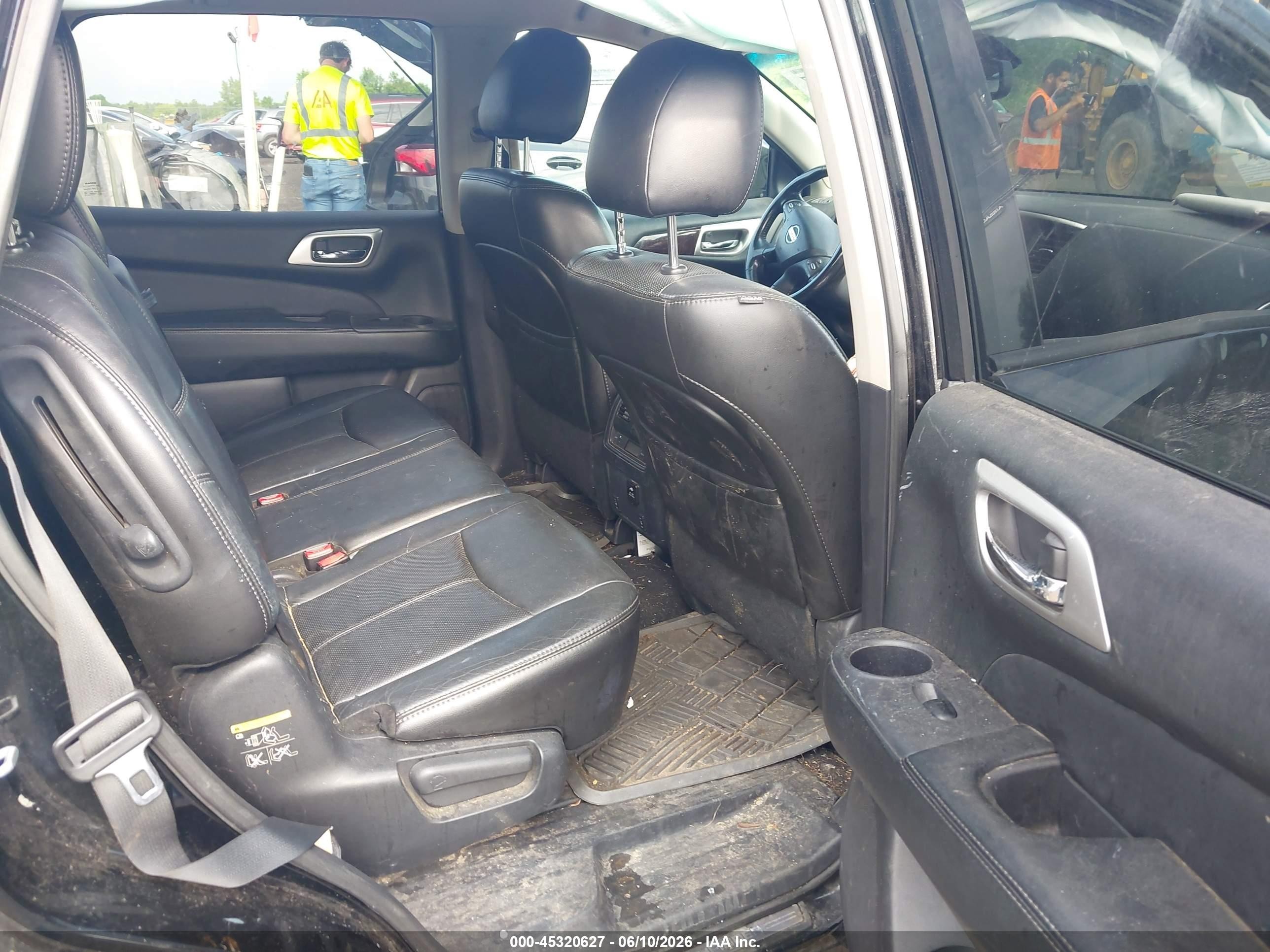 2014 Nissan Pathfinder Platinum Black vin: 5N1AR2MM9EC656444