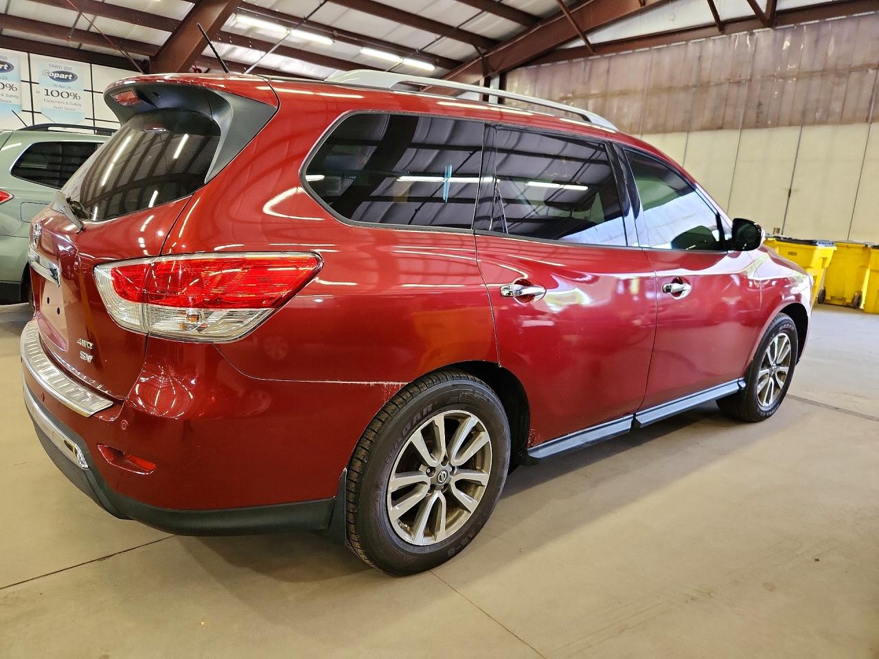 2014 Nissan Pathfinder Sv Red vin: 5N1AR2MM9EC656556