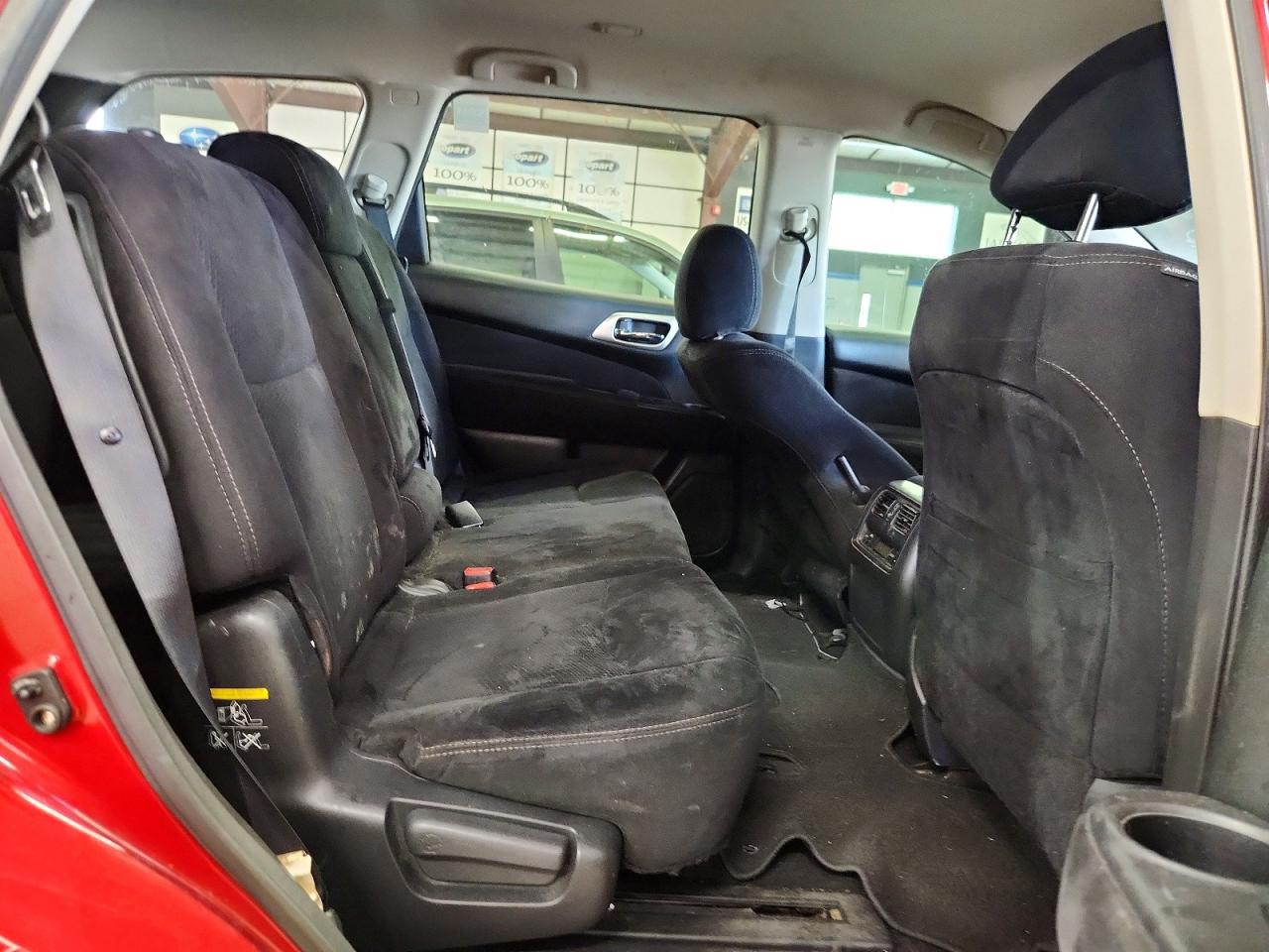2014 Nissan Pathfinder Sv Red vin: 5N1AR2MM9EC656556