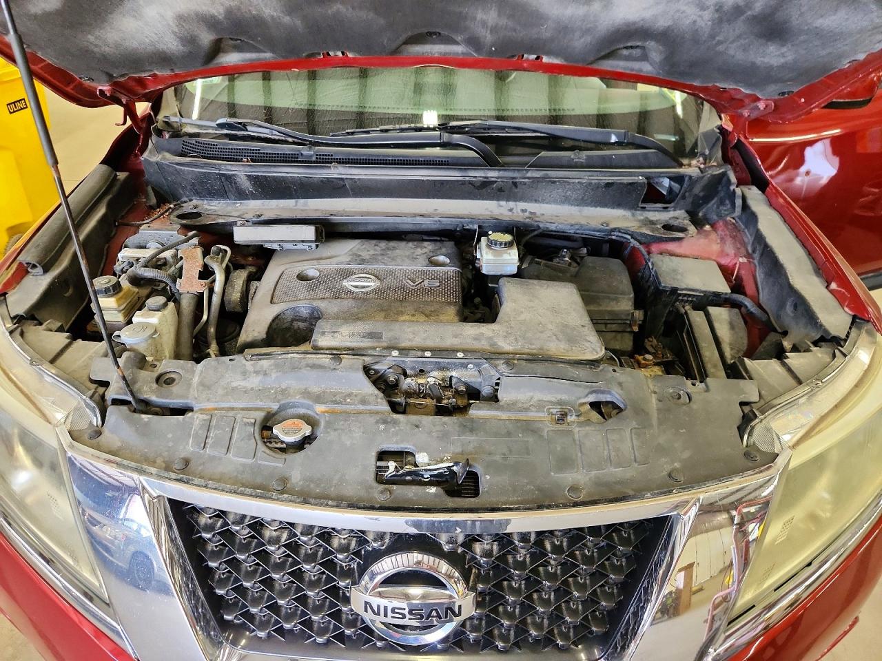 2014 Nissan Pathfinder Sv Red vin: 5N1AR2MM9EC656556