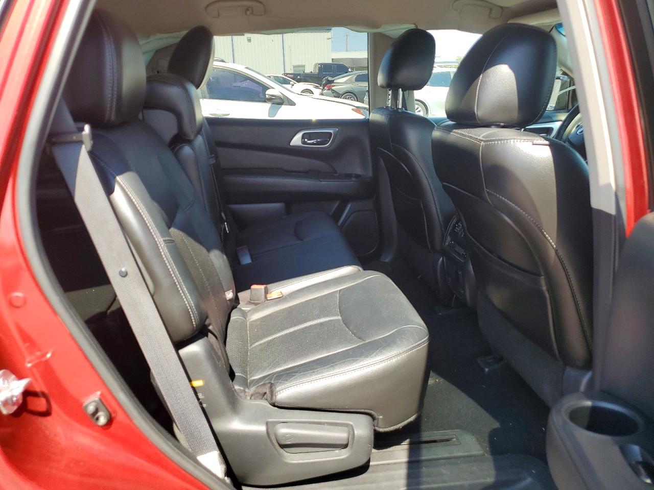 2014 Nissan Pathfinder Platinum Red vin: 5N1AR2MM9EC678072