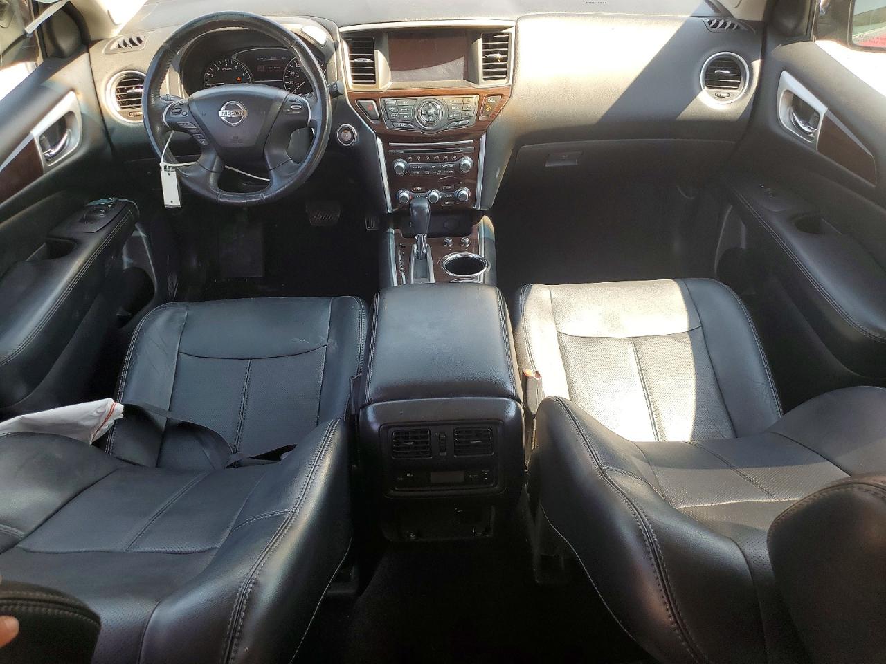 2014 Nissan Pathfinder Platinum Red vin: 5N1AR2MM9EC678072