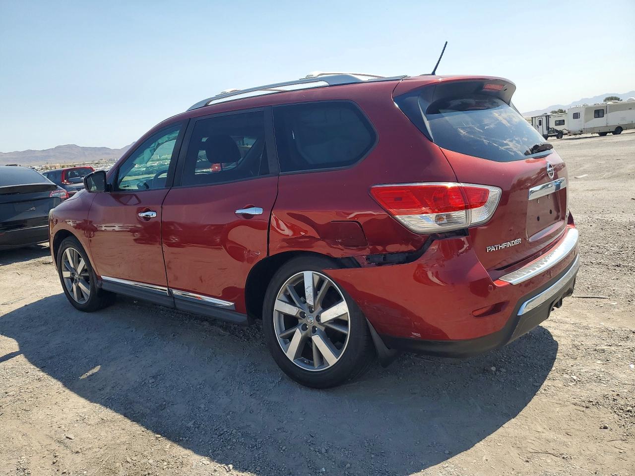 2014 Nissan Pathfinder Platinum Red vin: 5N1AR2MM9EC678072