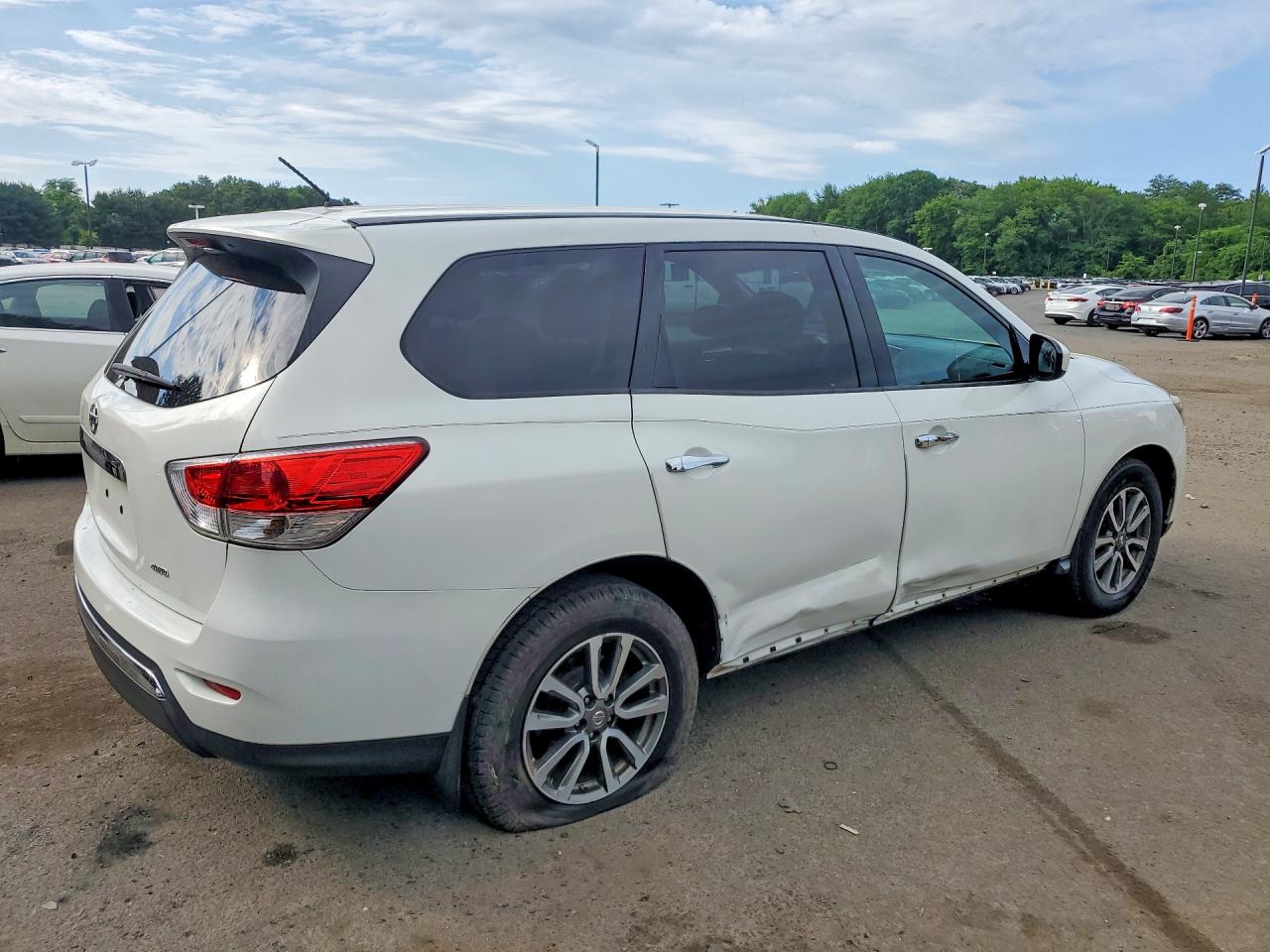 2014 Nissan Pathfinder S White vin: 5N1AR2MM9EC682865