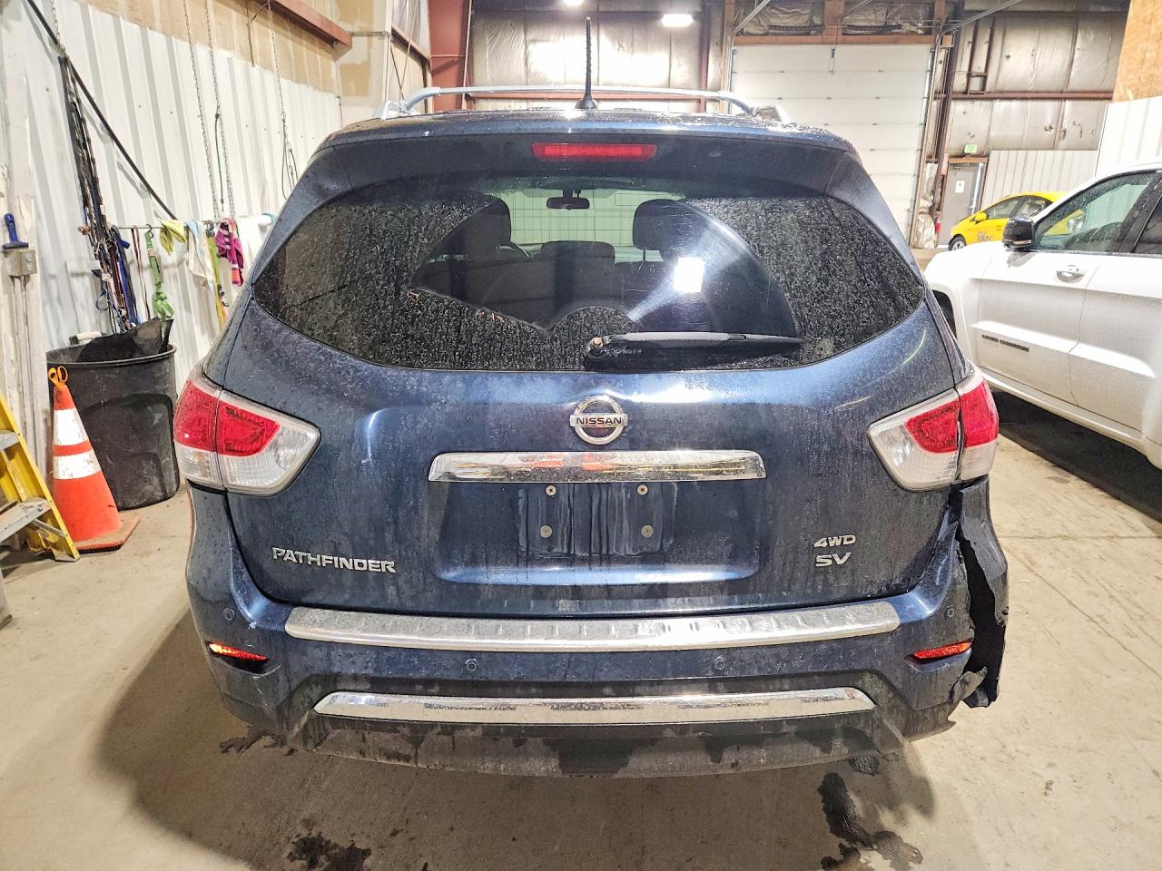 2014 Nissan Pathfinder Sv Blue vin: 5N1AR2MM9EC705724