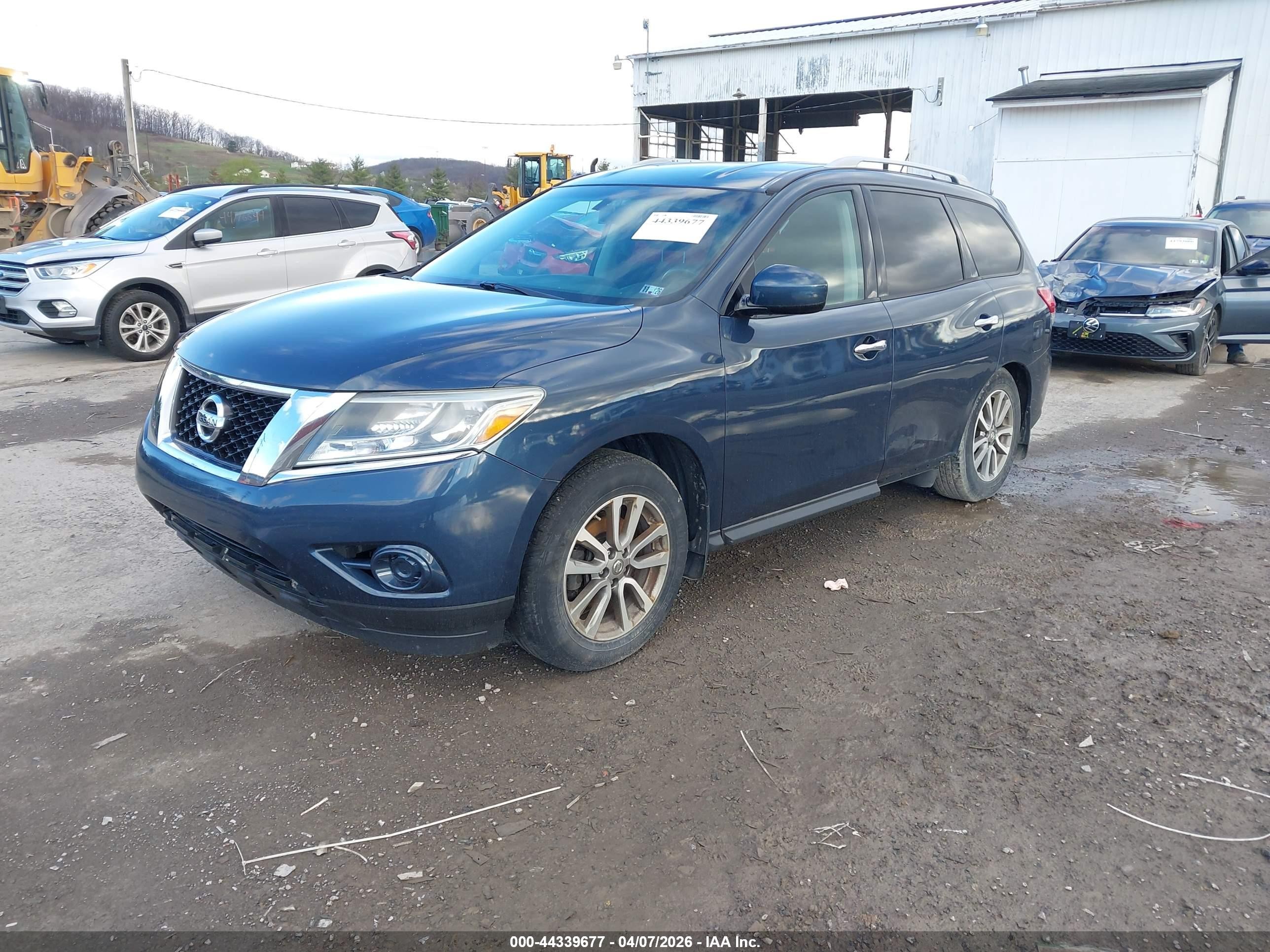 2014 Nissan Pathfinder Sv Blue vin: 5N1AR2MM9EC713919