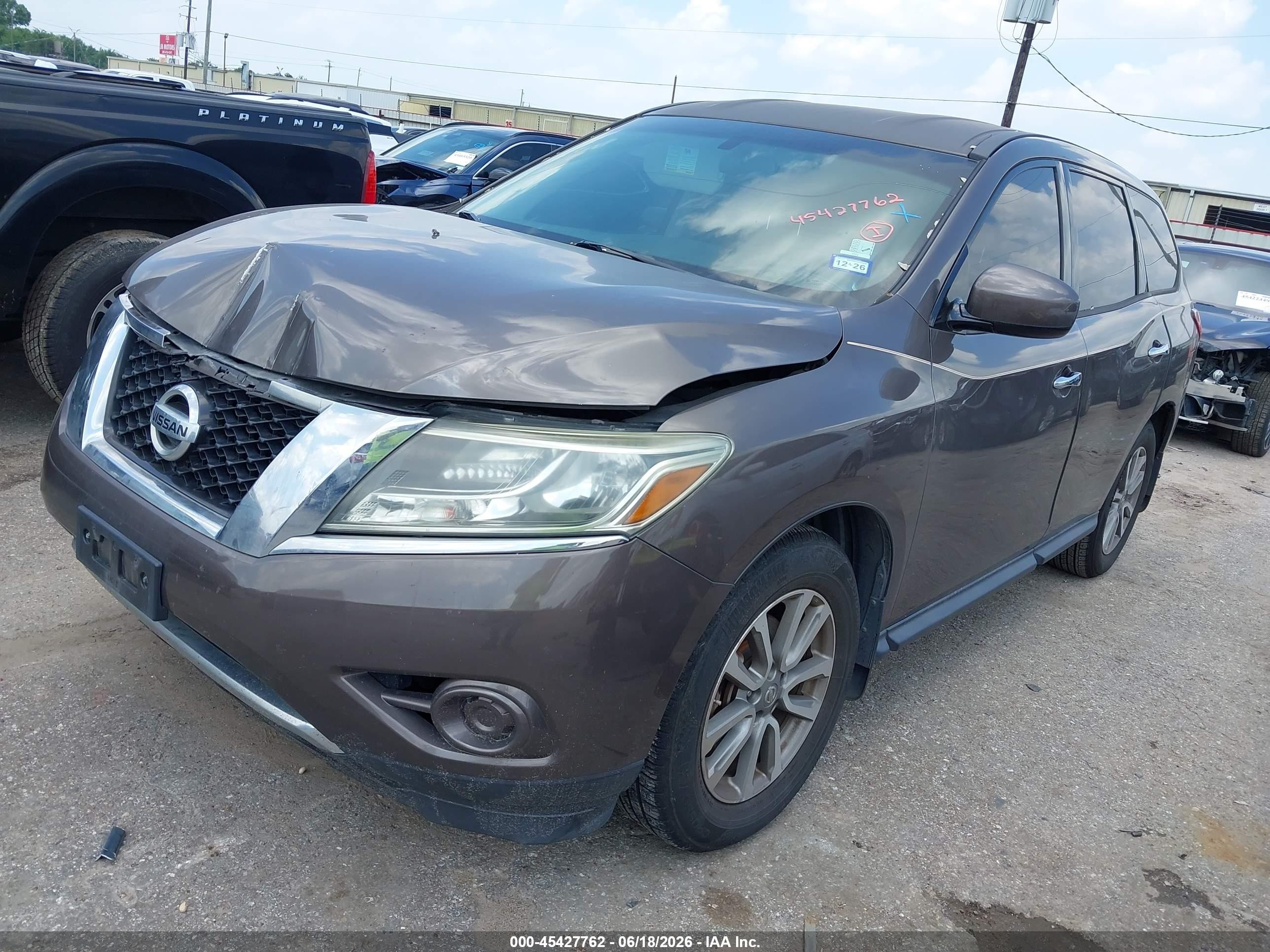 2015 Nissan Pathfinder S Brown vin: 5N1AR2MM9FC604927