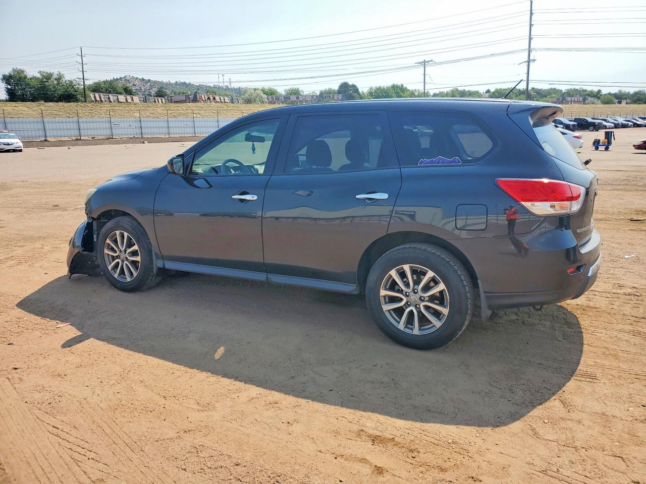 2015 Nissan Pathfinder S Черный vin: 5N1AR2MM9FC614969