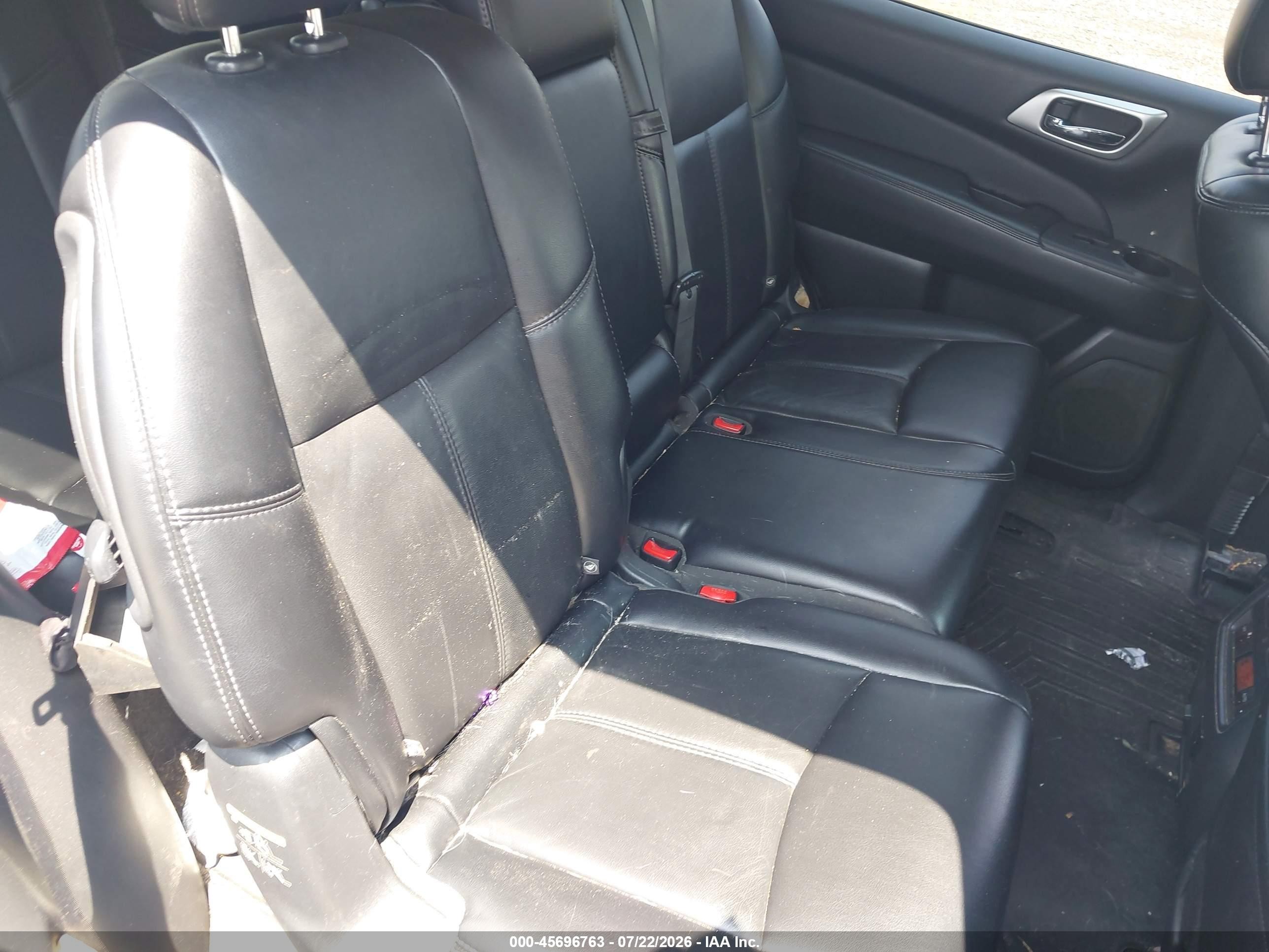 2015 Nissan Pathfinder Sl White vin: 5N1AR2MM9FC616317