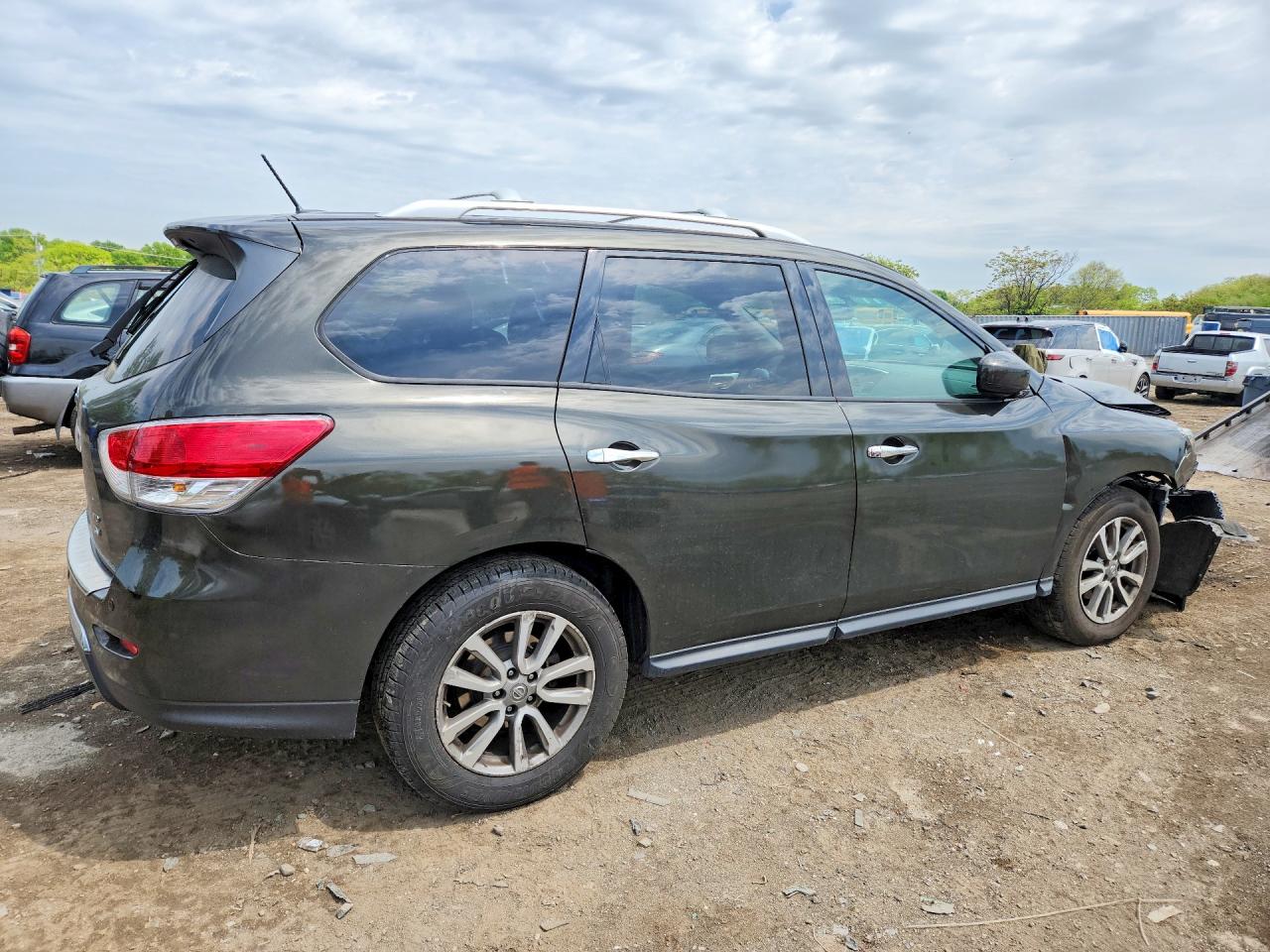 2015 Nissan Pathfinder Sv Green vin: 5N1AR2MM9FC626474