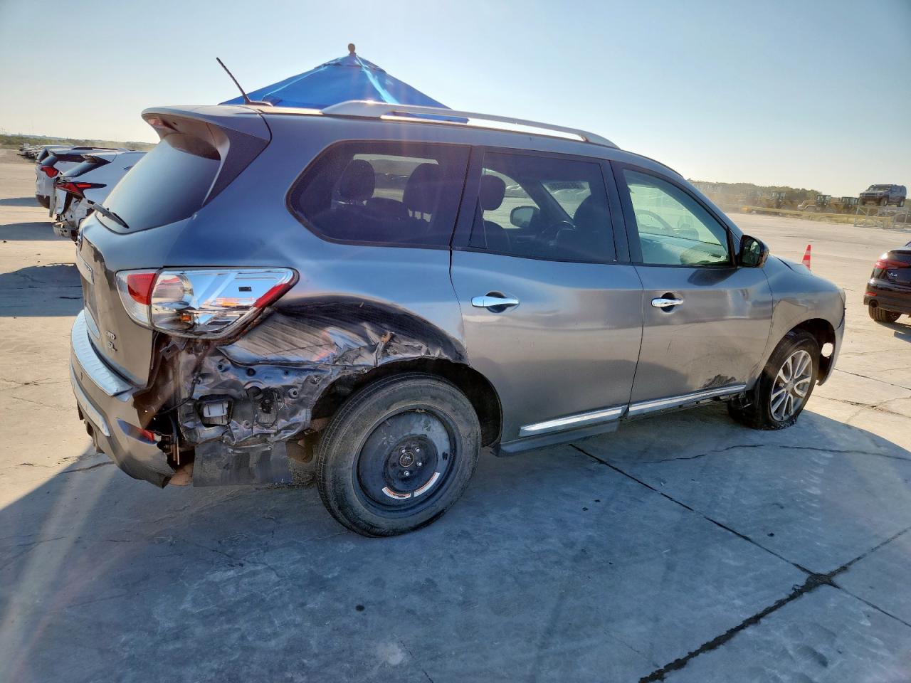 2015 Nissan Pathfinder S Gray vin: 5N1AR2MM9FC632419