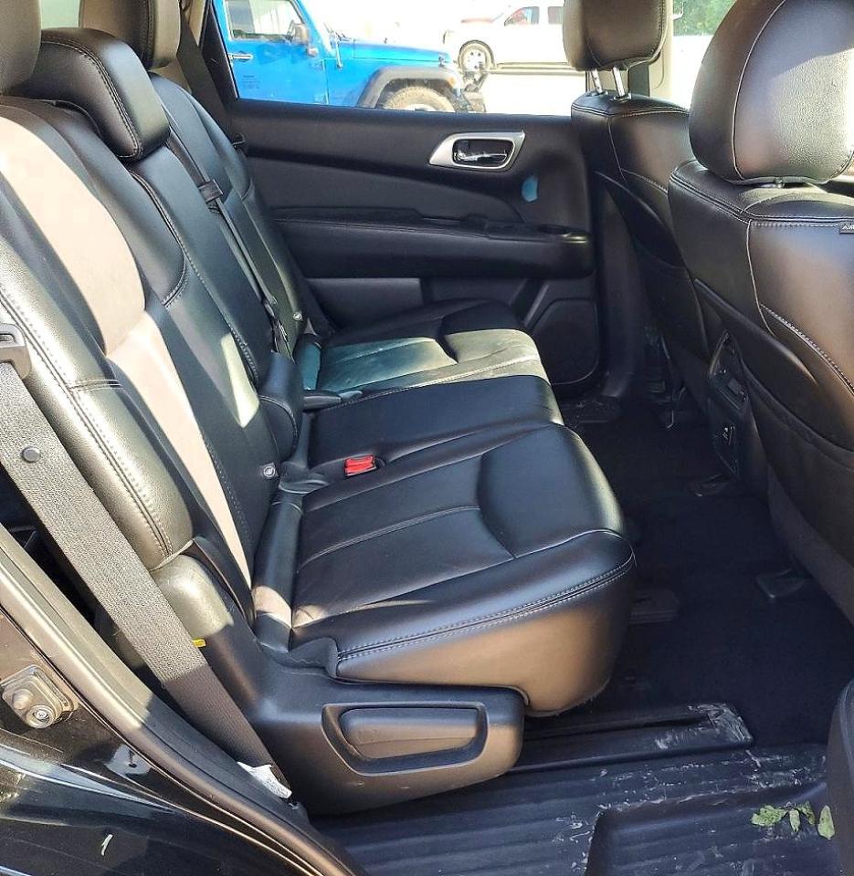 2015 Nissan Pathfinder Sl Черный vin: 5N1AR2MM9FC642352