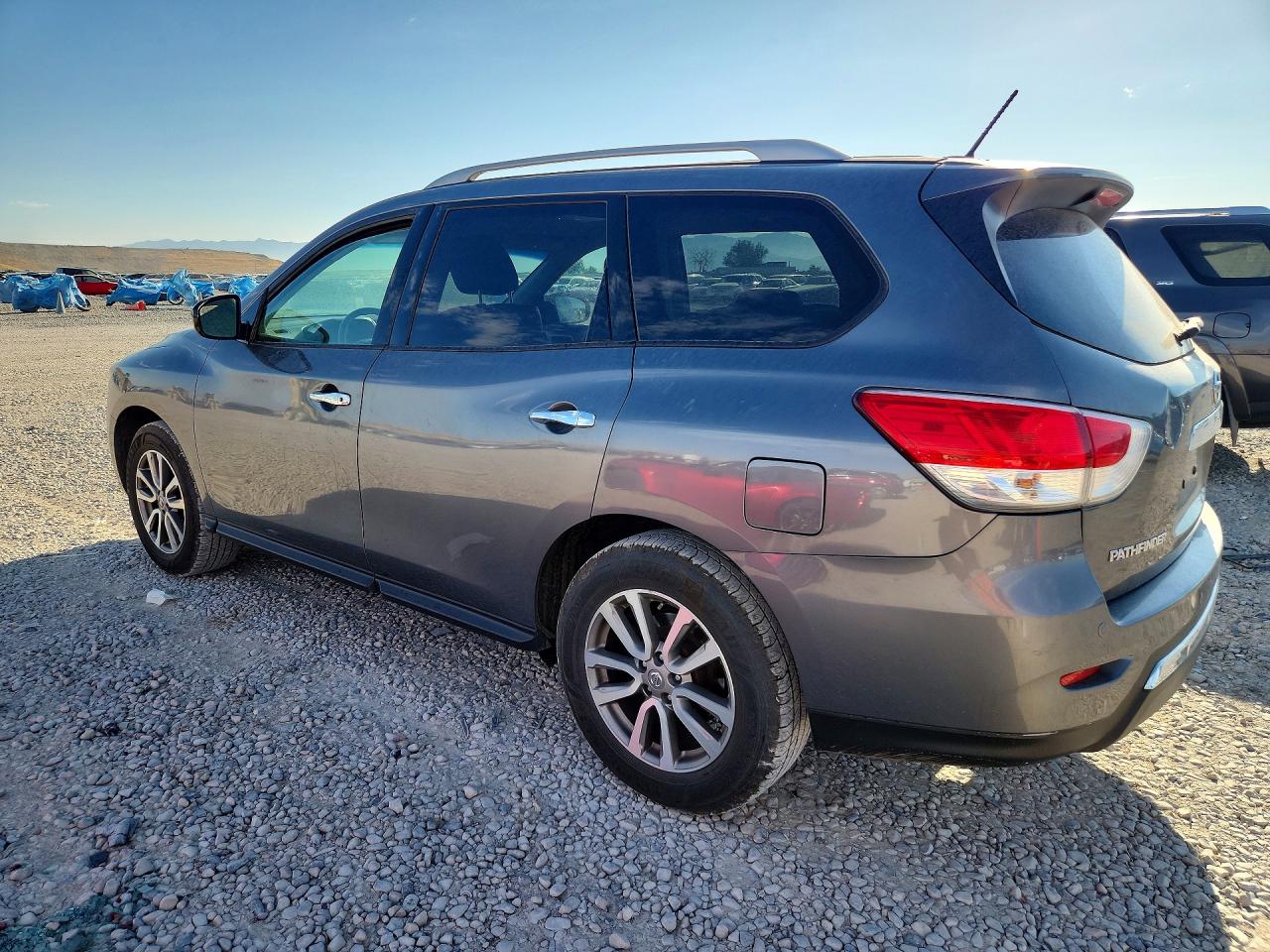2015 Nissan Pathfinder Sv Gray vin: 5N1AR2MM9FC646837