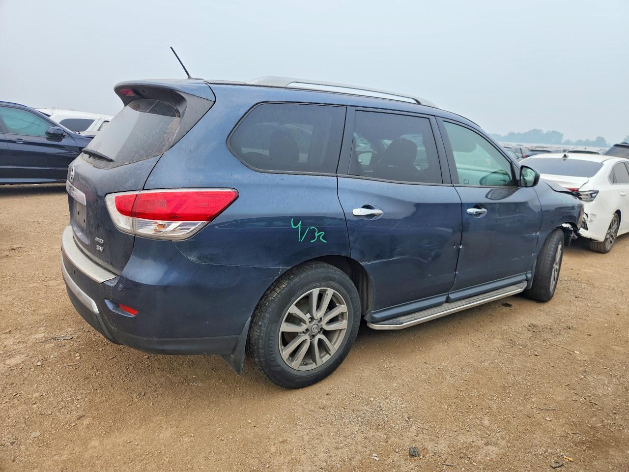 2015 Nissan Pathfinder Sv Blue vin: 5N1AR2MM9FC652735