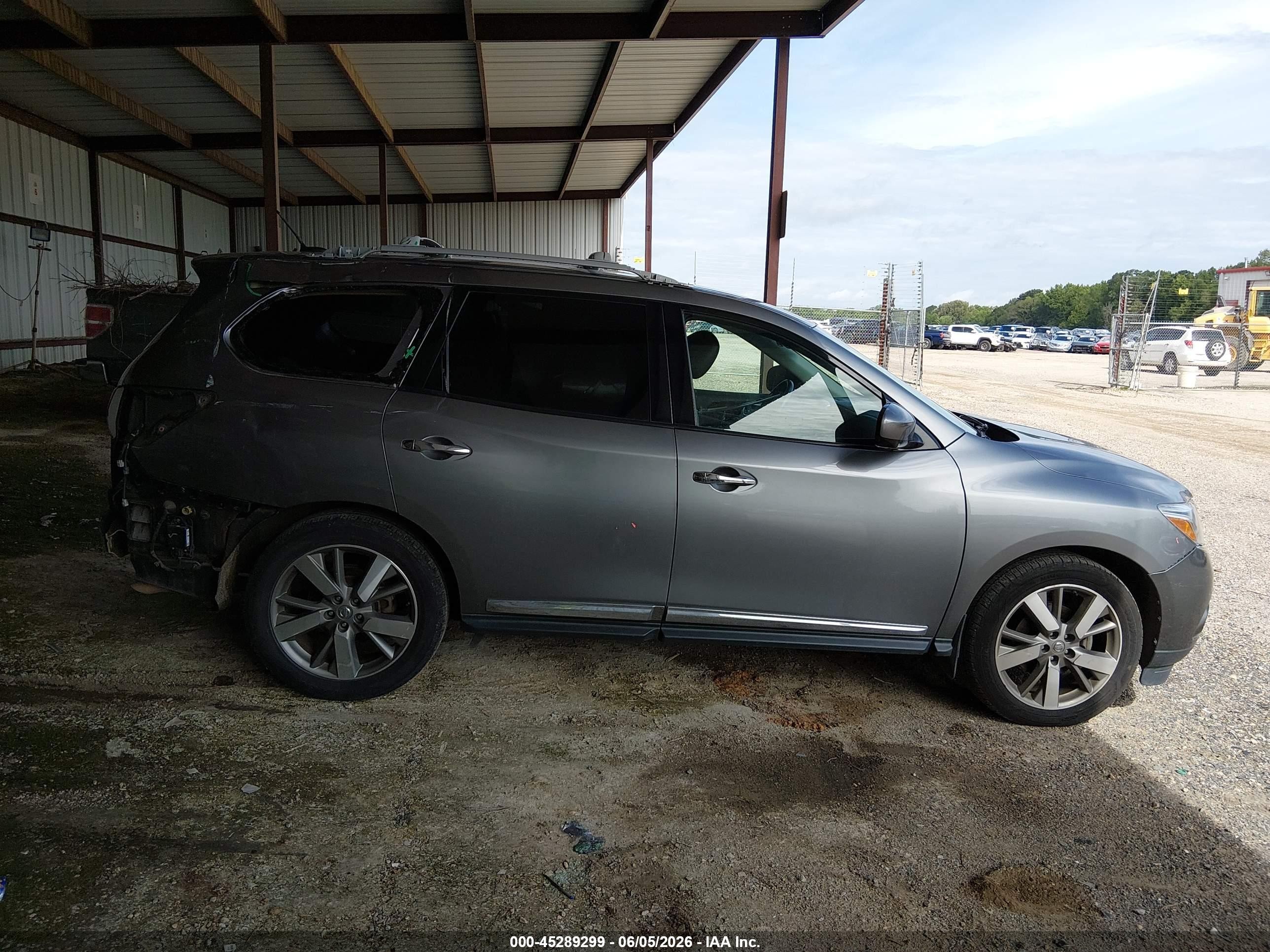2015 Nissan Pathfinder Platinum/s/sl/sv Gray vin: 5N1AR2MM9FC660365