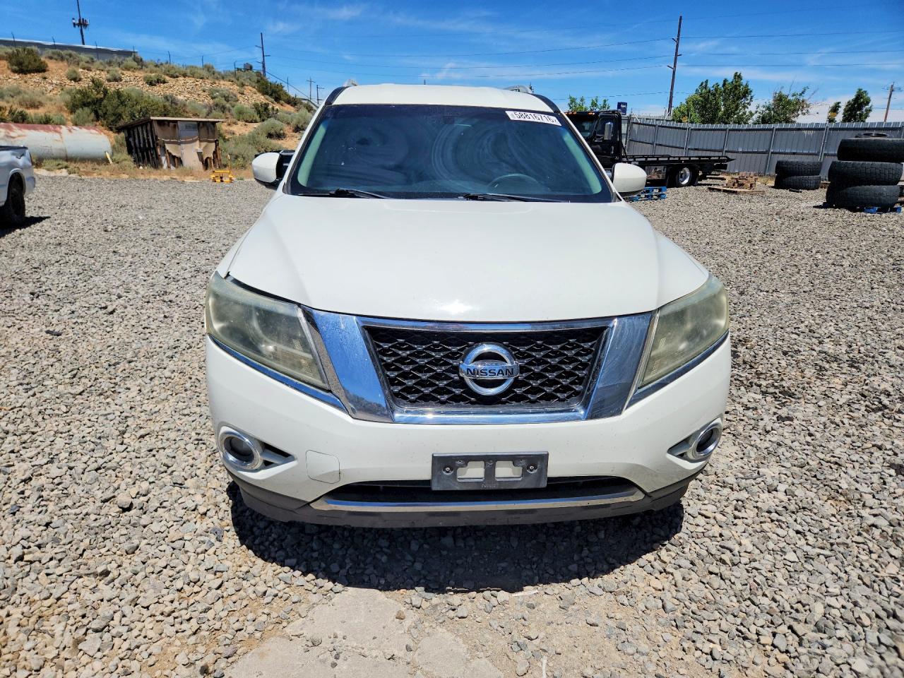 2015 Nissan Pathfinder S/sv/sl/platinum White vin: 5N1AR2MM9FC663623