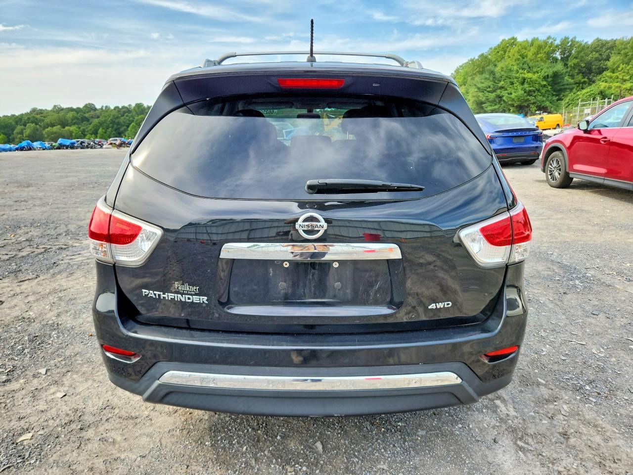 2015 Nissan Pathfinder S Черный vin: 5N1AR2MM9FC695214