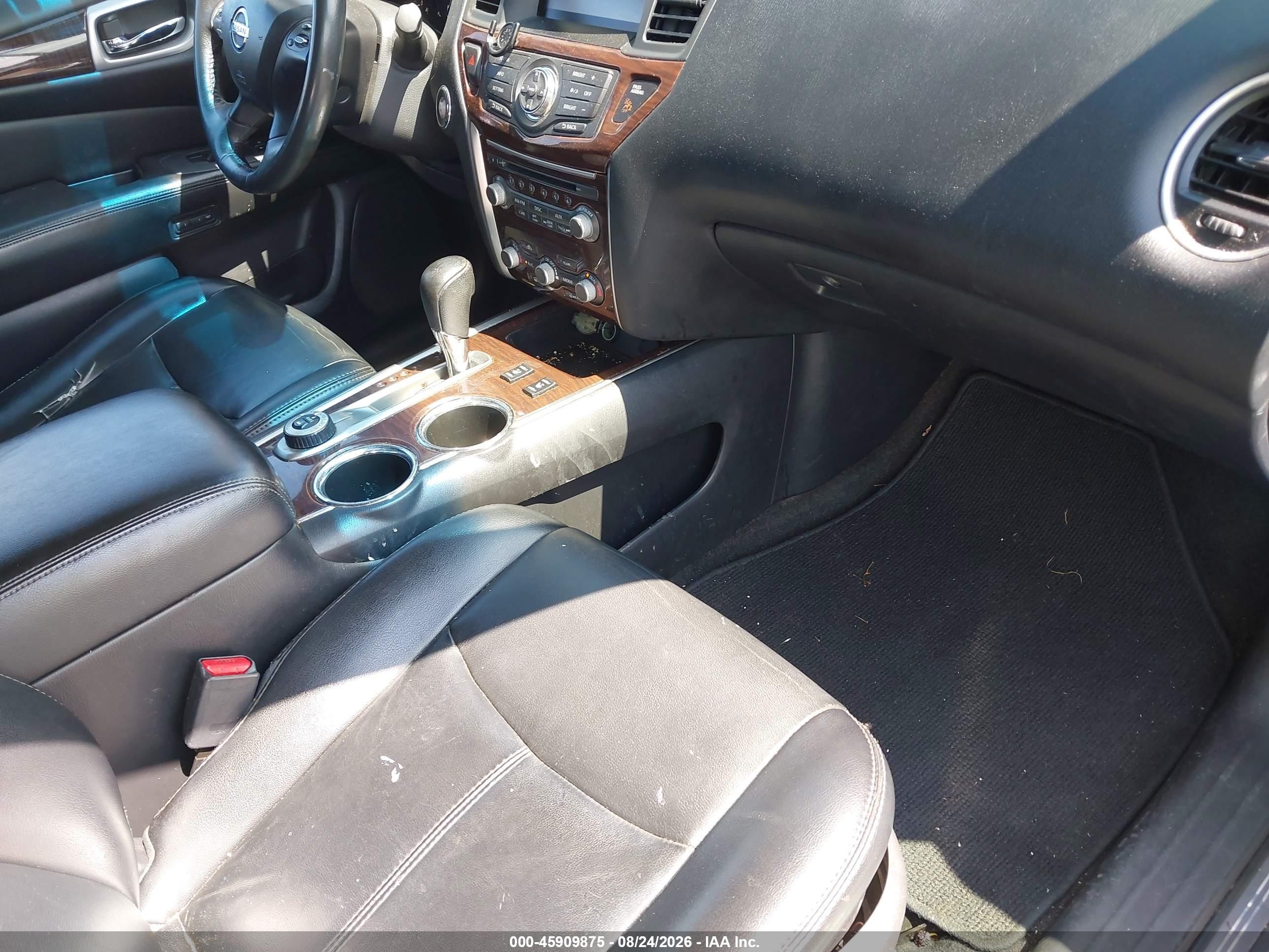 2015 Nissan Pathfinder Sl Silver vin: 5N1AR2MM9FC696637