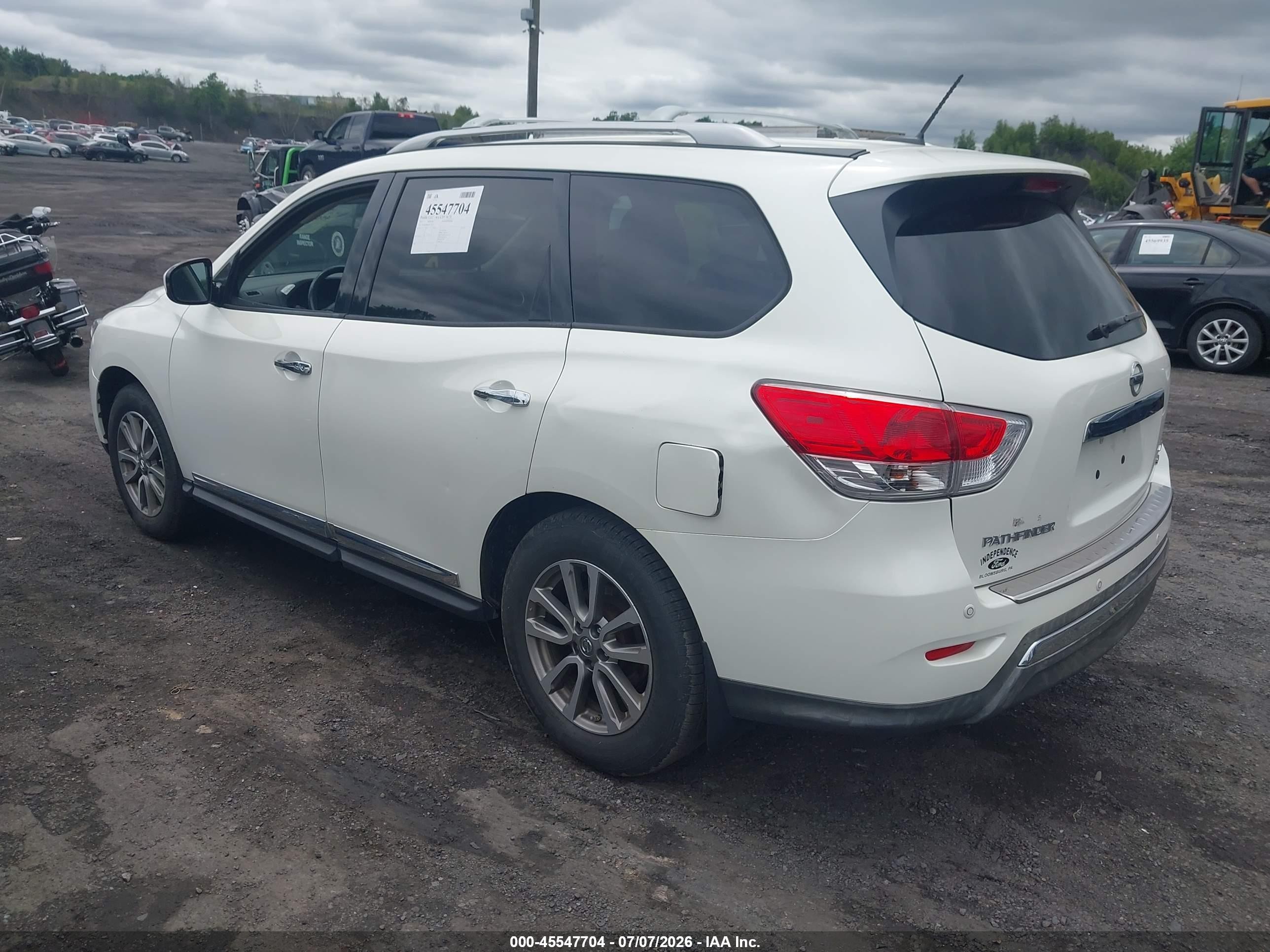 2015 Nissan Pathfinder Sl White vin: 5N1AR2MM9FC710732