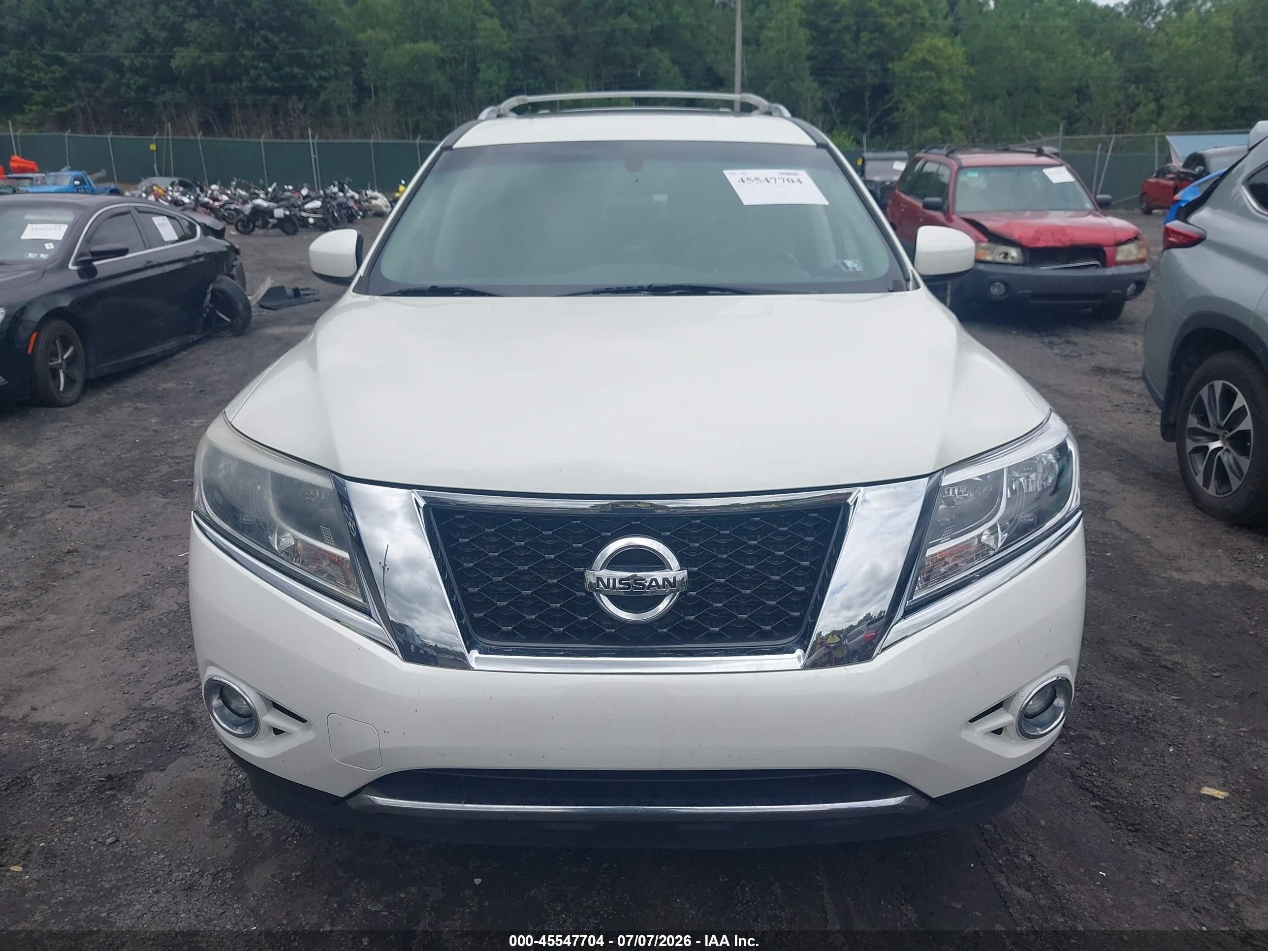 2015 Nissan Pathfinder Sl White vin: 5N1AR2MM9FC710732