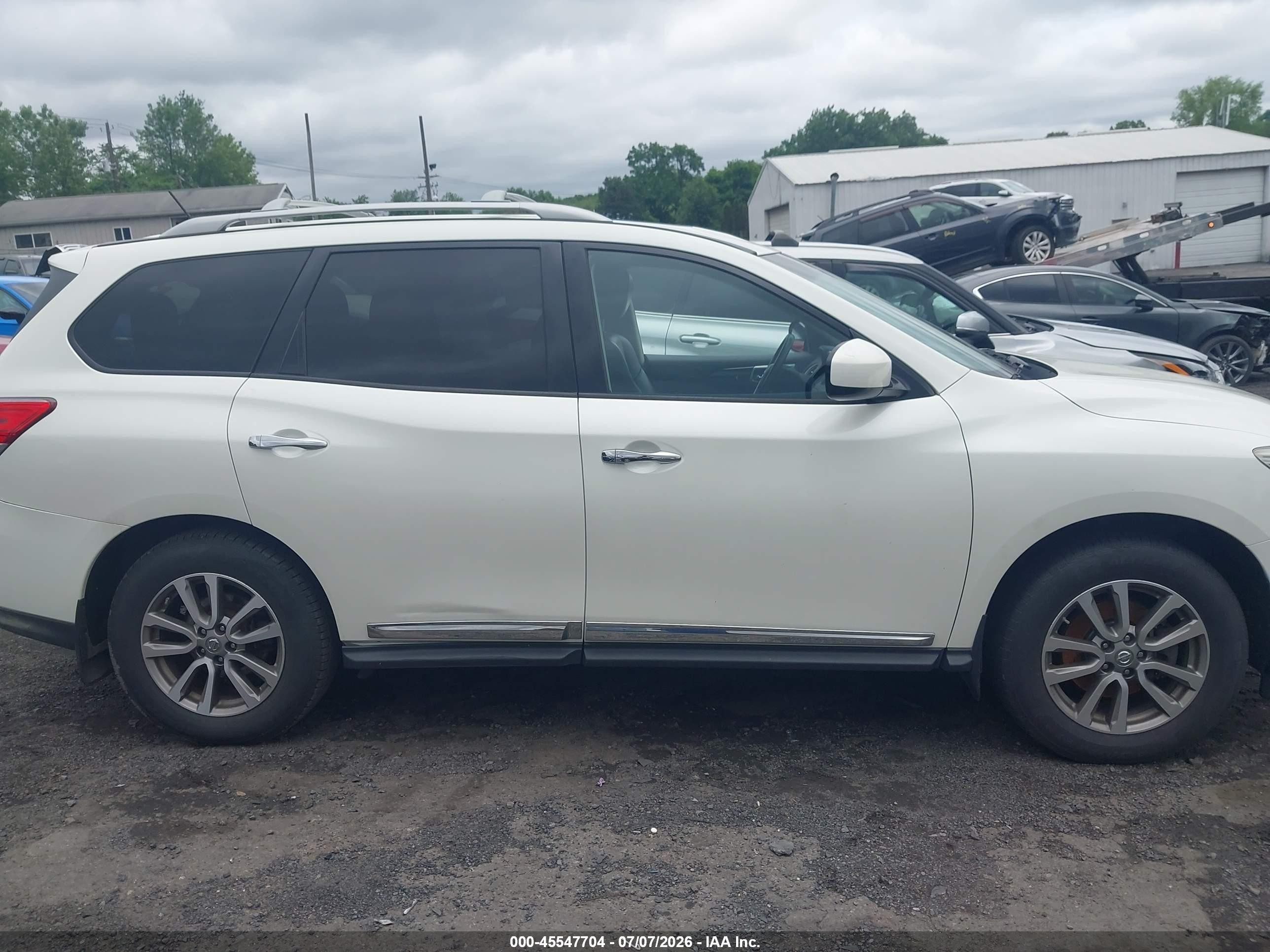 2015 Nissan Pathfinder Sl White vin: 5N1AR2MM9FC710732