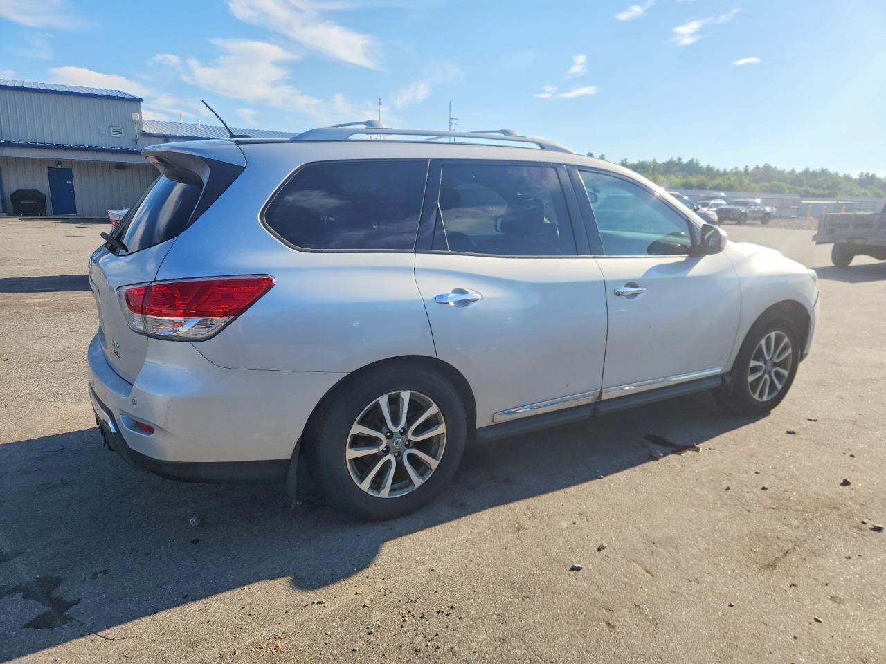 2013 Nissan Pathfinder S Серебряный vin: 5N1AR2MMXDC608336