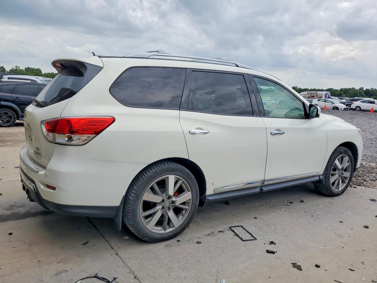 2013 Nissan Pathfinder S White vin: 5N1AR2MMXDC609003