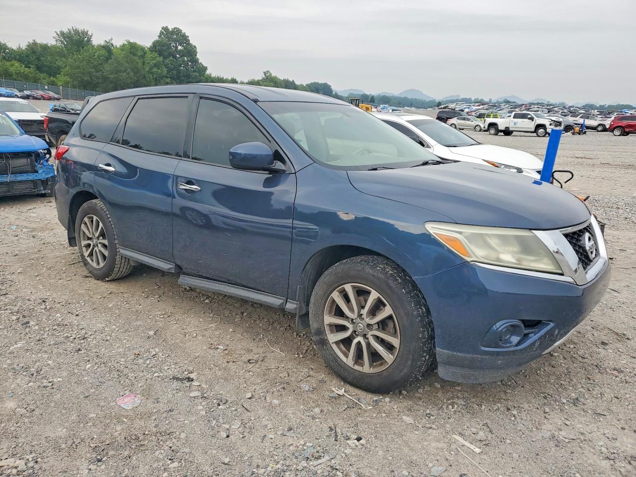 2013 Nissan Pathfinder S Blue vin: 5N1AR2MMXDC617666