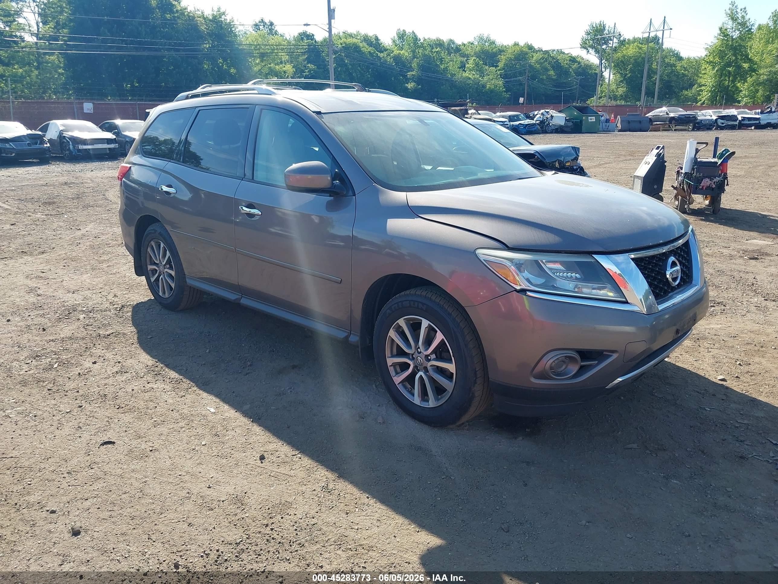 2013 Nissan Pathfinder Sv Gray vin: 5N1AR2MMXDC624522