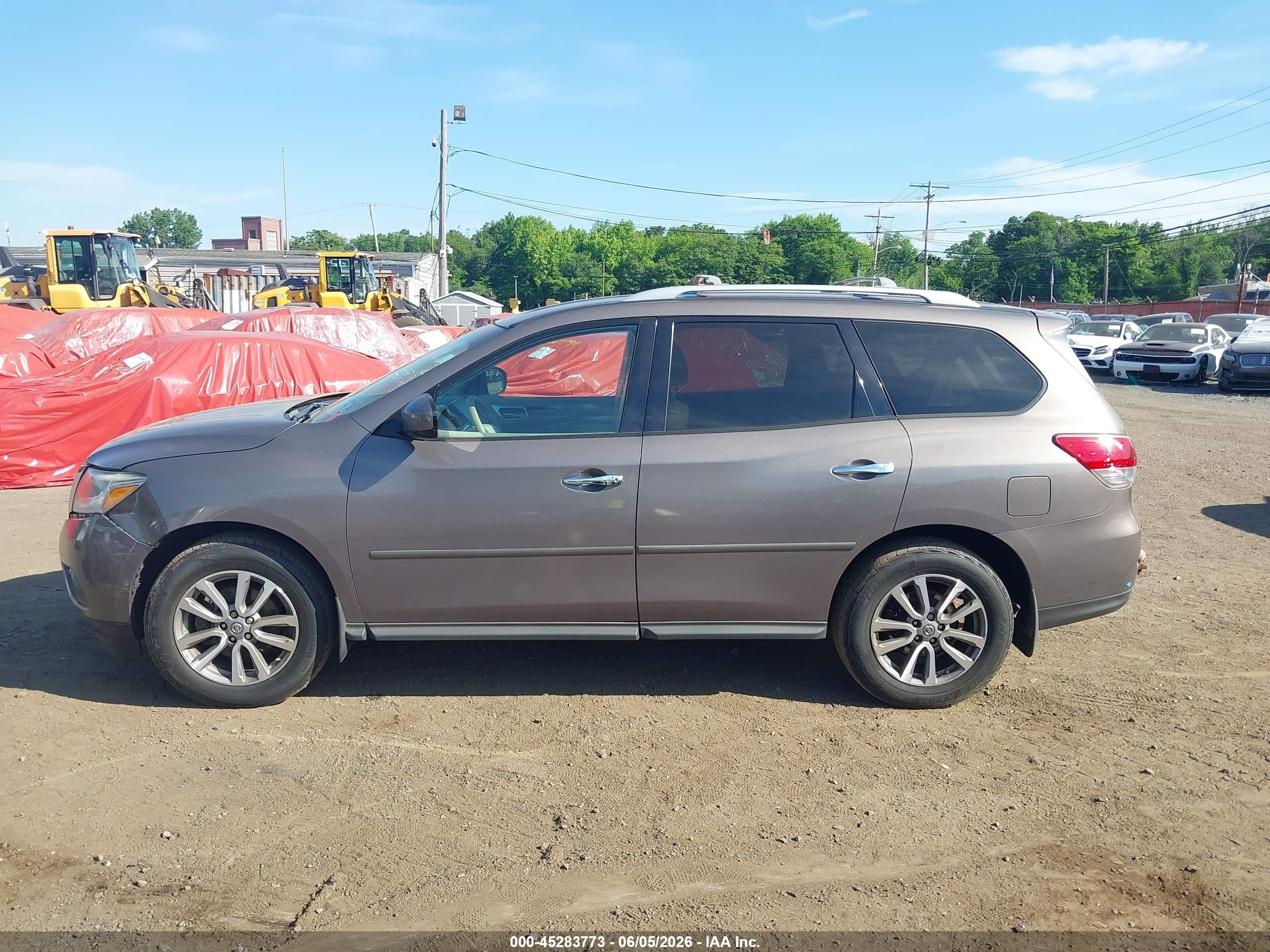 2013 Nissan Pathfinder Sv Gray vin: 5N1AR2MMXDC624522