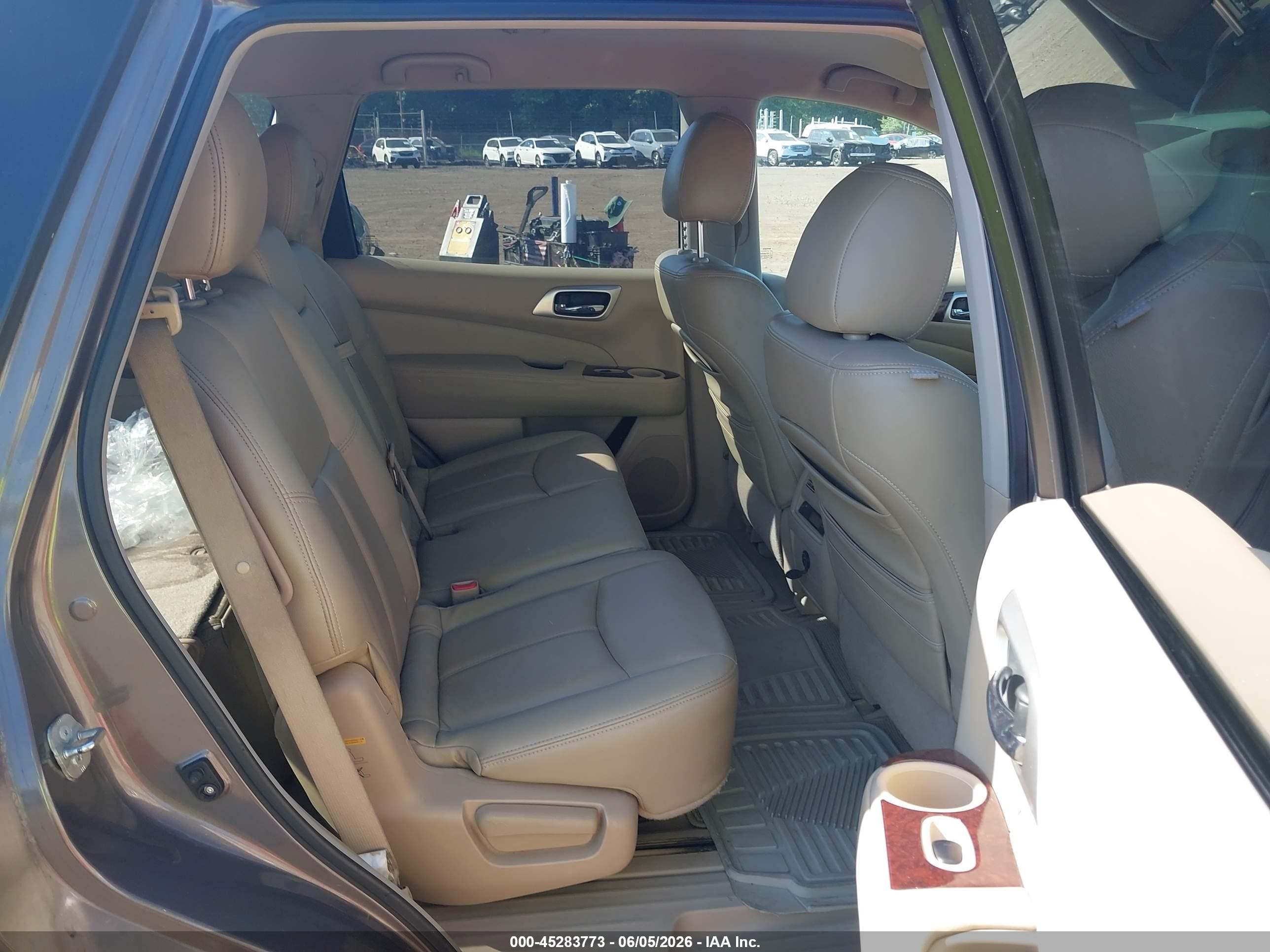 2013 Nissan Pathfinder Sv Gray vin: 5N1AR2MMXDC624522