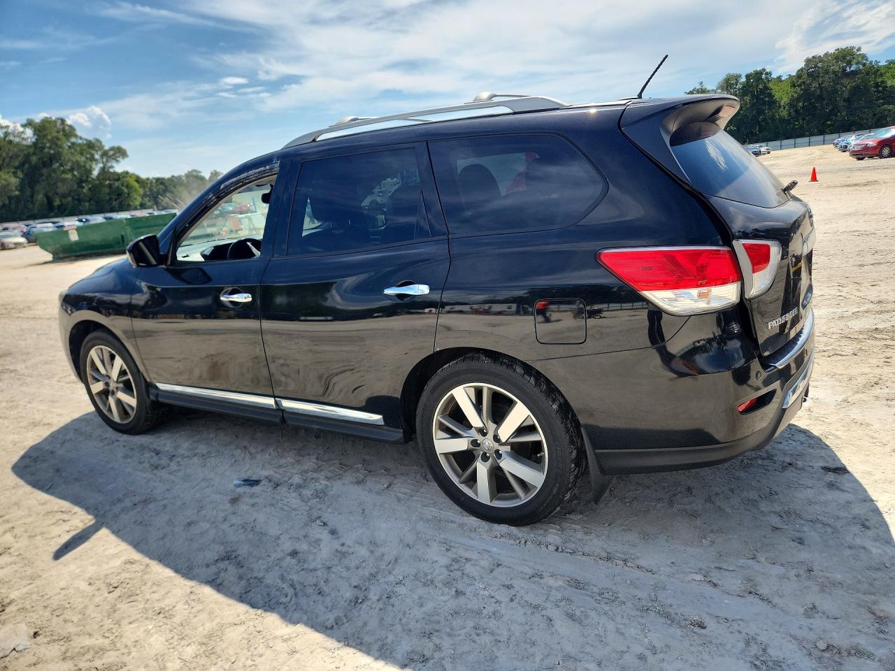 2013 Nissan Pathfinder S Black vin: 5N1AR2MMXDC636153