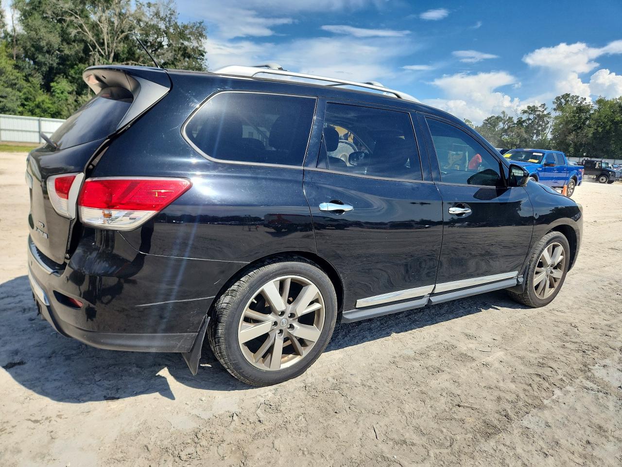2013 Nissan Pathfinder S Black vin: 5N1AR2MMXDC636153