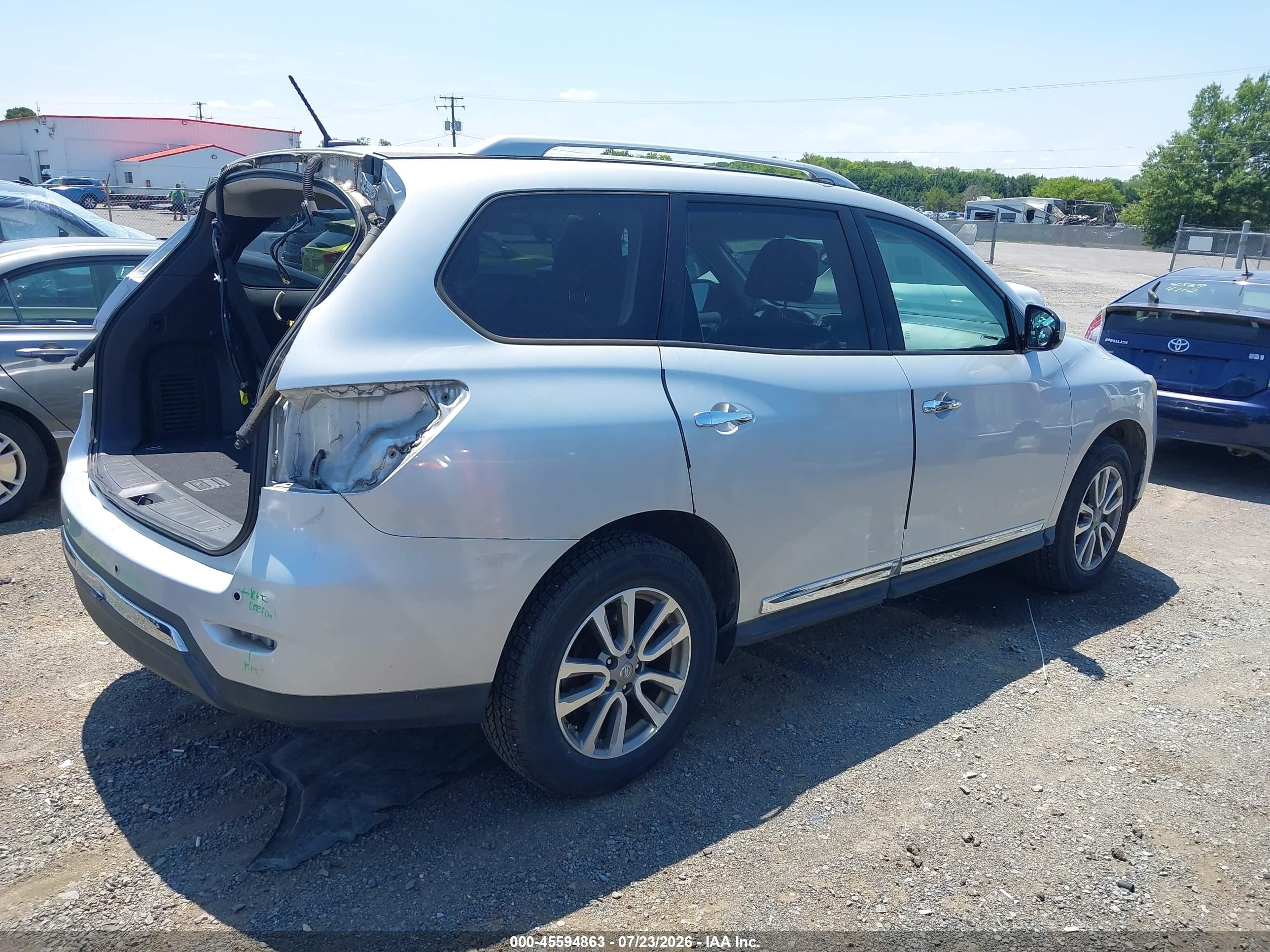2013 Nissan Pathfinder Sl Silver vin: 5N1AR2MMXDC636752