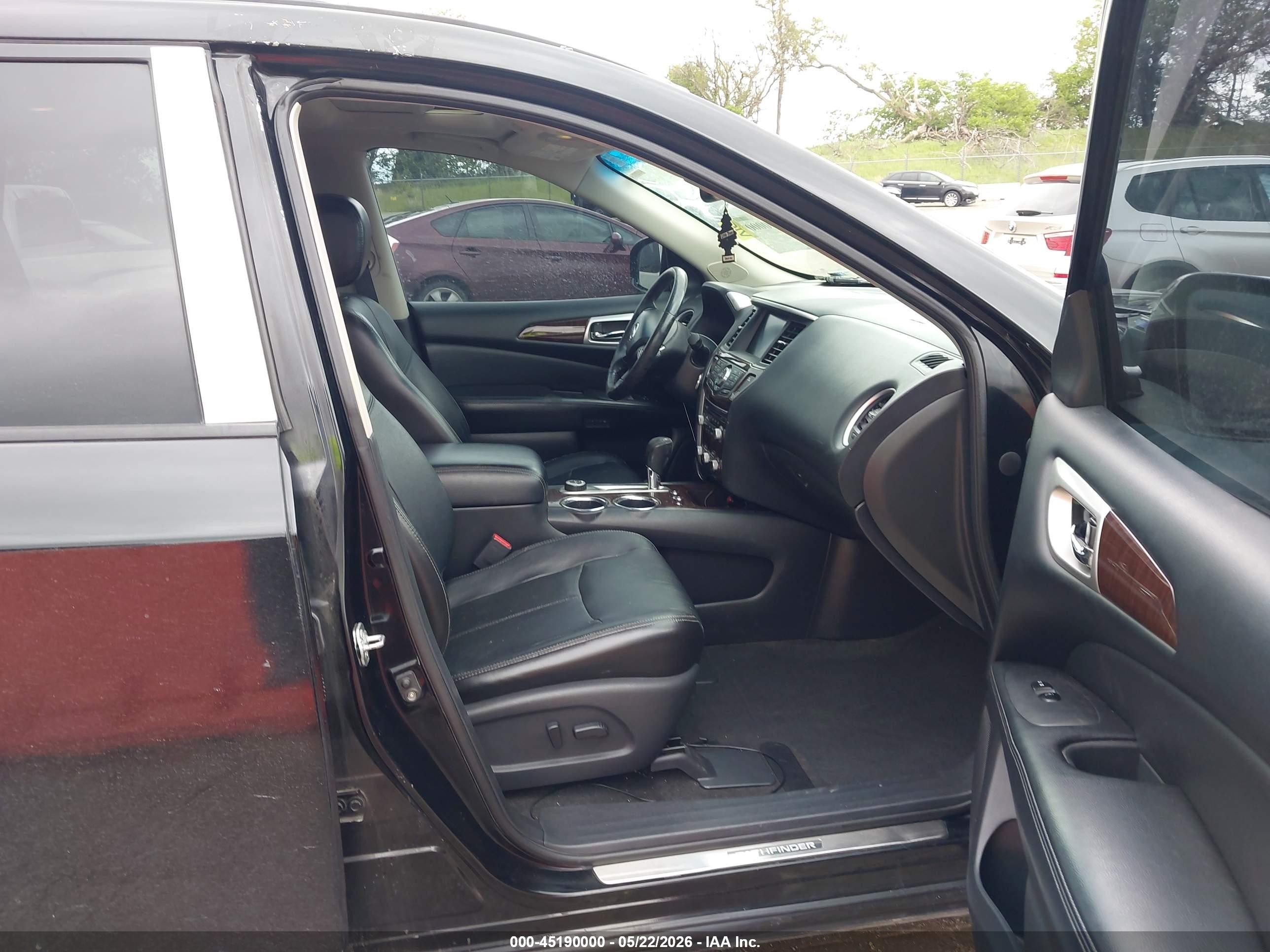 2013 Nissan Pathfinder Platinum Black vin: 5N1AR2MMXDC638162